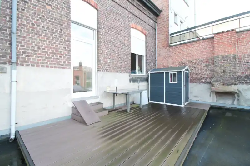 Ruim duplex appartement te huur in het hart van Roeselare foto 10