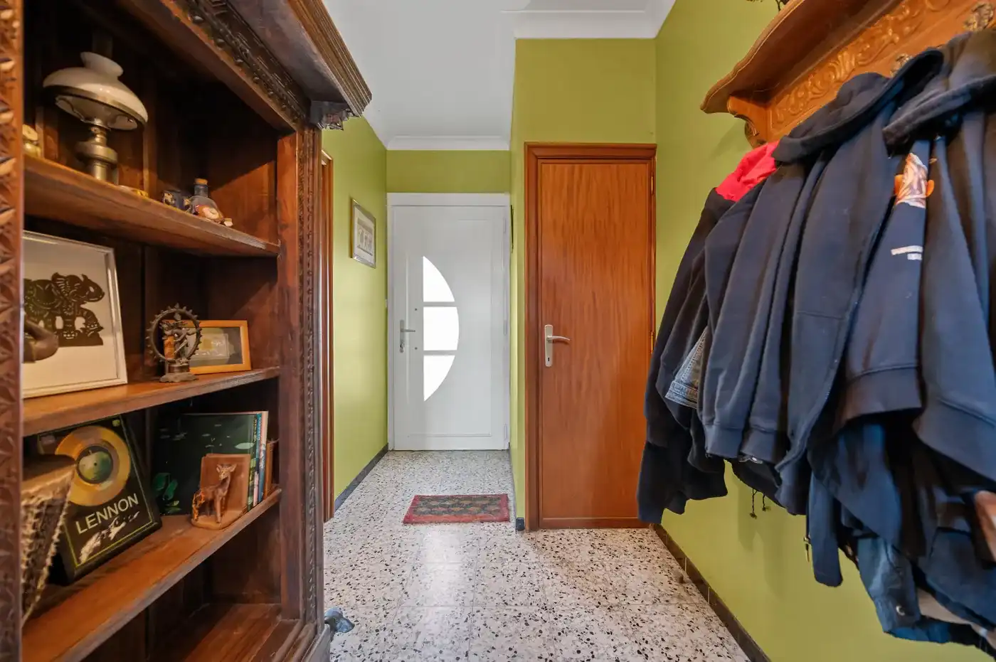 Charmante rijwoning met 3 slaapkamers, tuin en garage in hartje Tienen foto 4