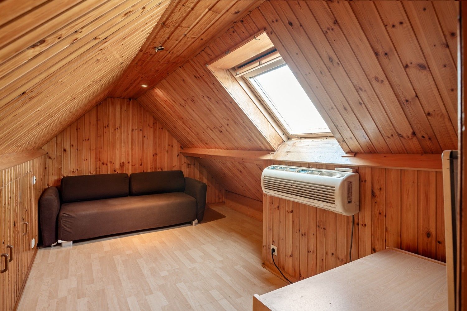 Instapklare woning met 3 slaapkamers en tuin te koop te Boechout foto 10