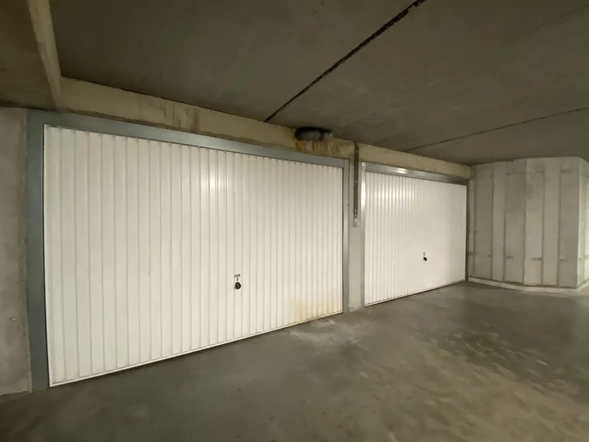 Tweeslaapkamer appartement met garage, centrum Evergem foto 18