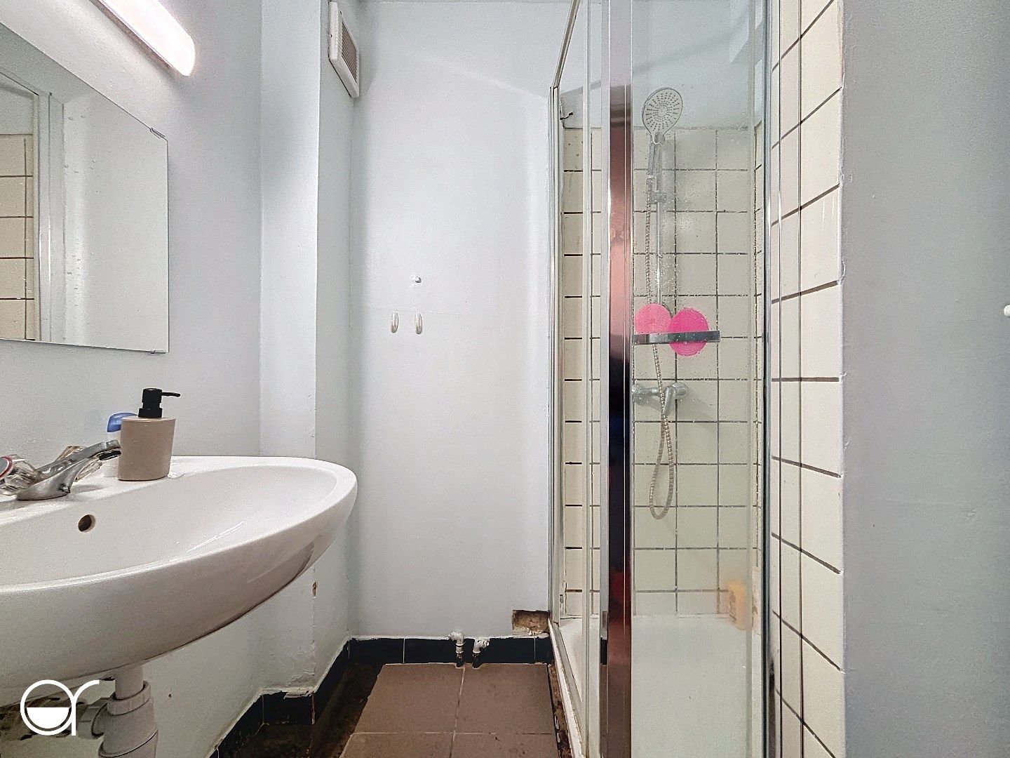 Energiezuinig, te renoveren appartement met 2 slaapkamers binnen de ring van Gent foto 15