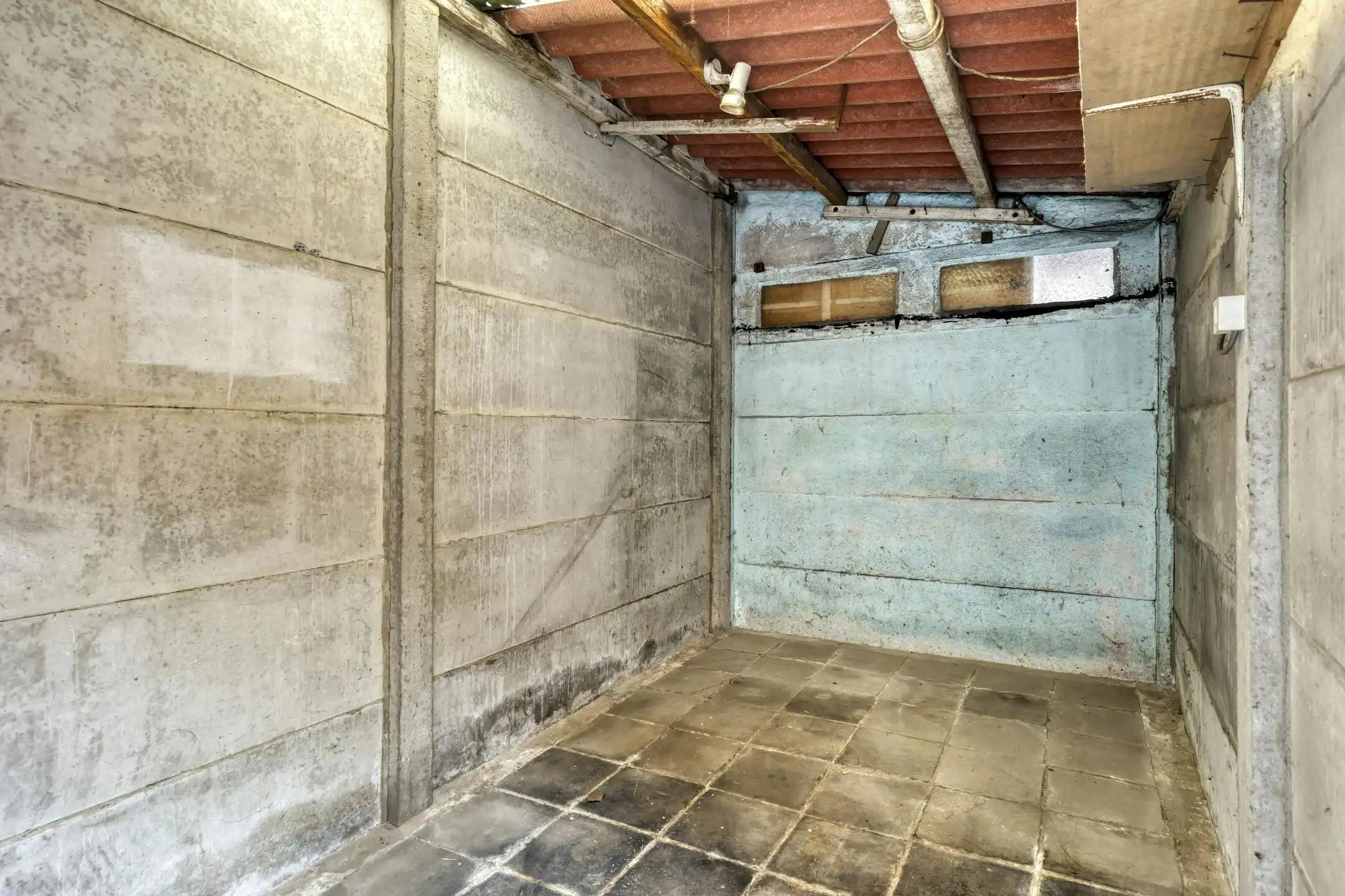 Te renoveren huis met 3 kamers te koop in Ooigem foto 19