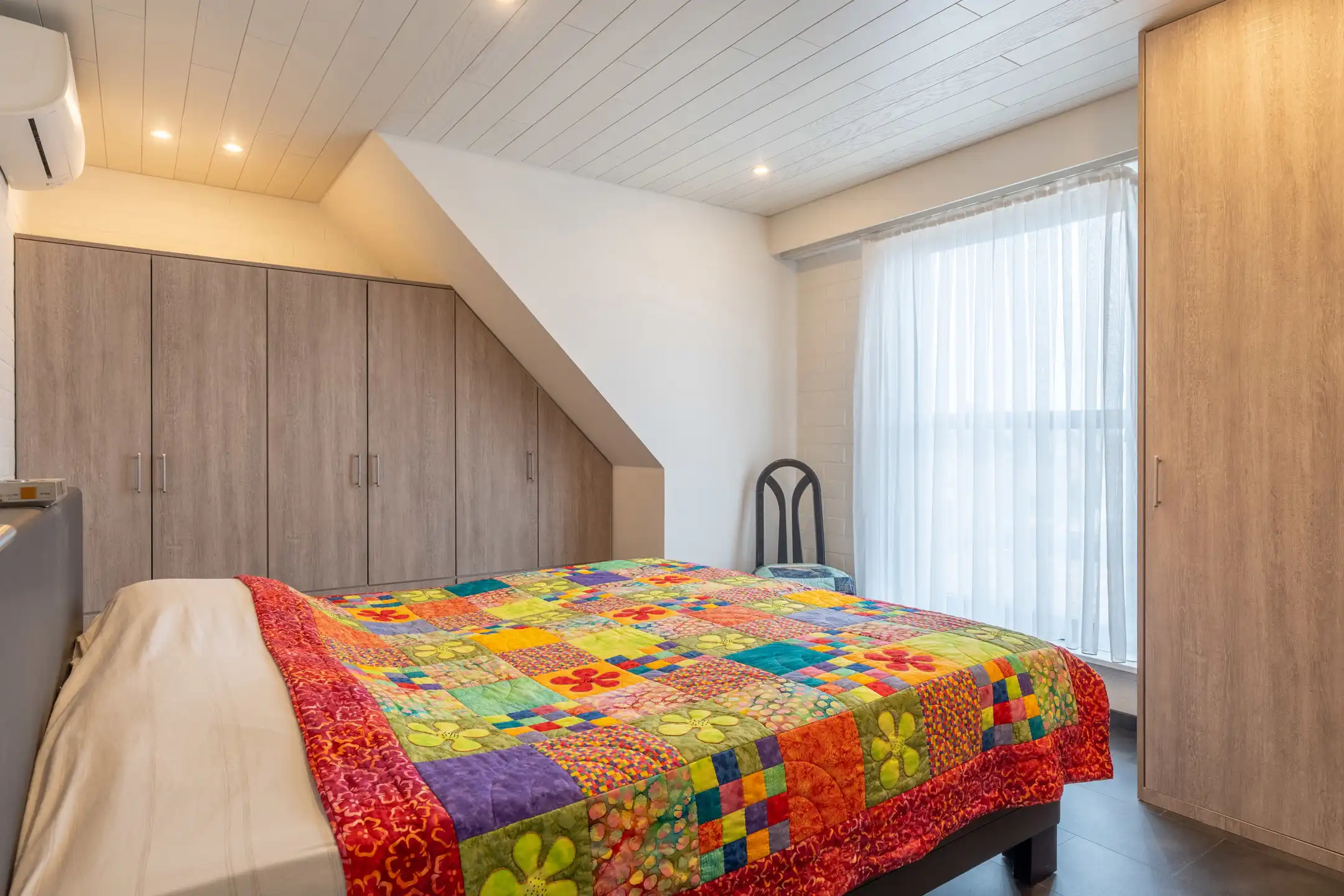 Ruim en gunstig gelegen handelspand met woonst in Vosselaar foto 33