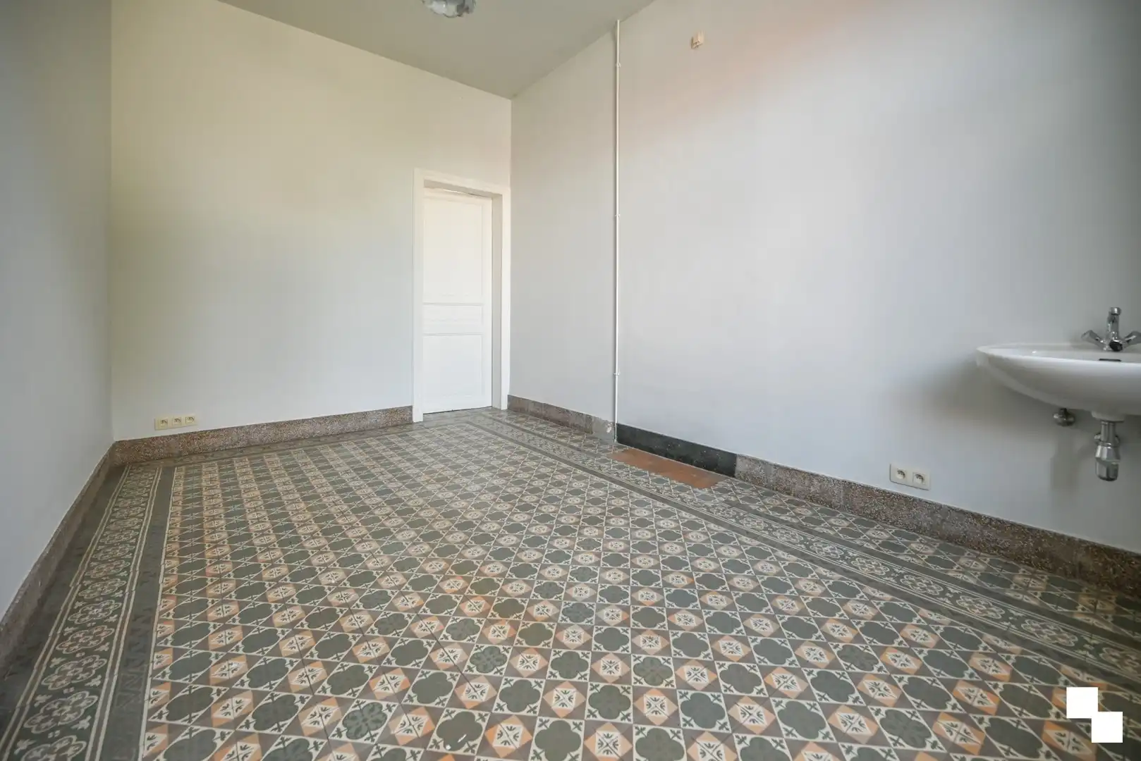 Charmante herenwoning met 4 à 5 slaapkamers te Izegem foto 21