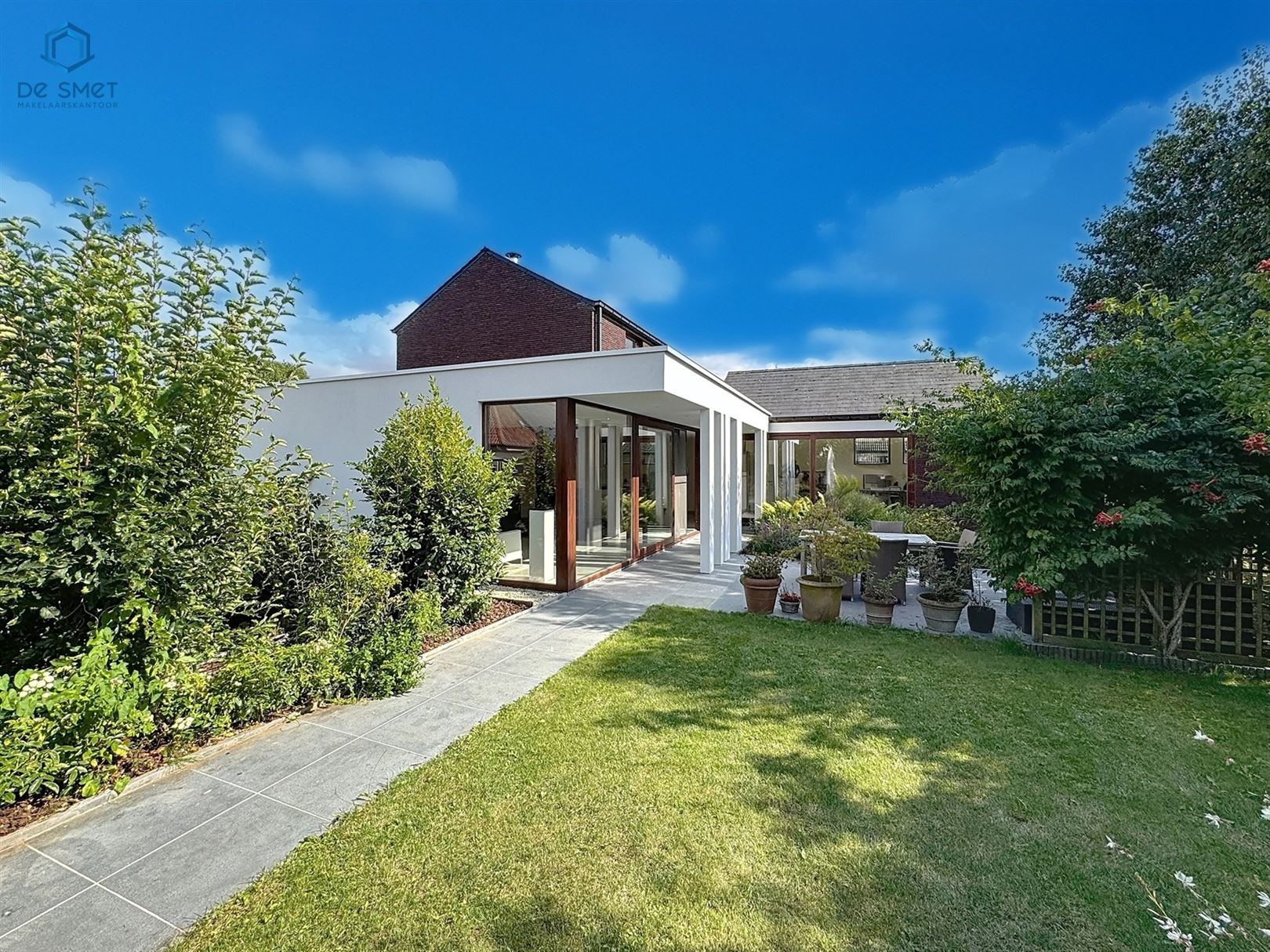 Instapklare energiezuinige villa met prachtige tuin foto 3