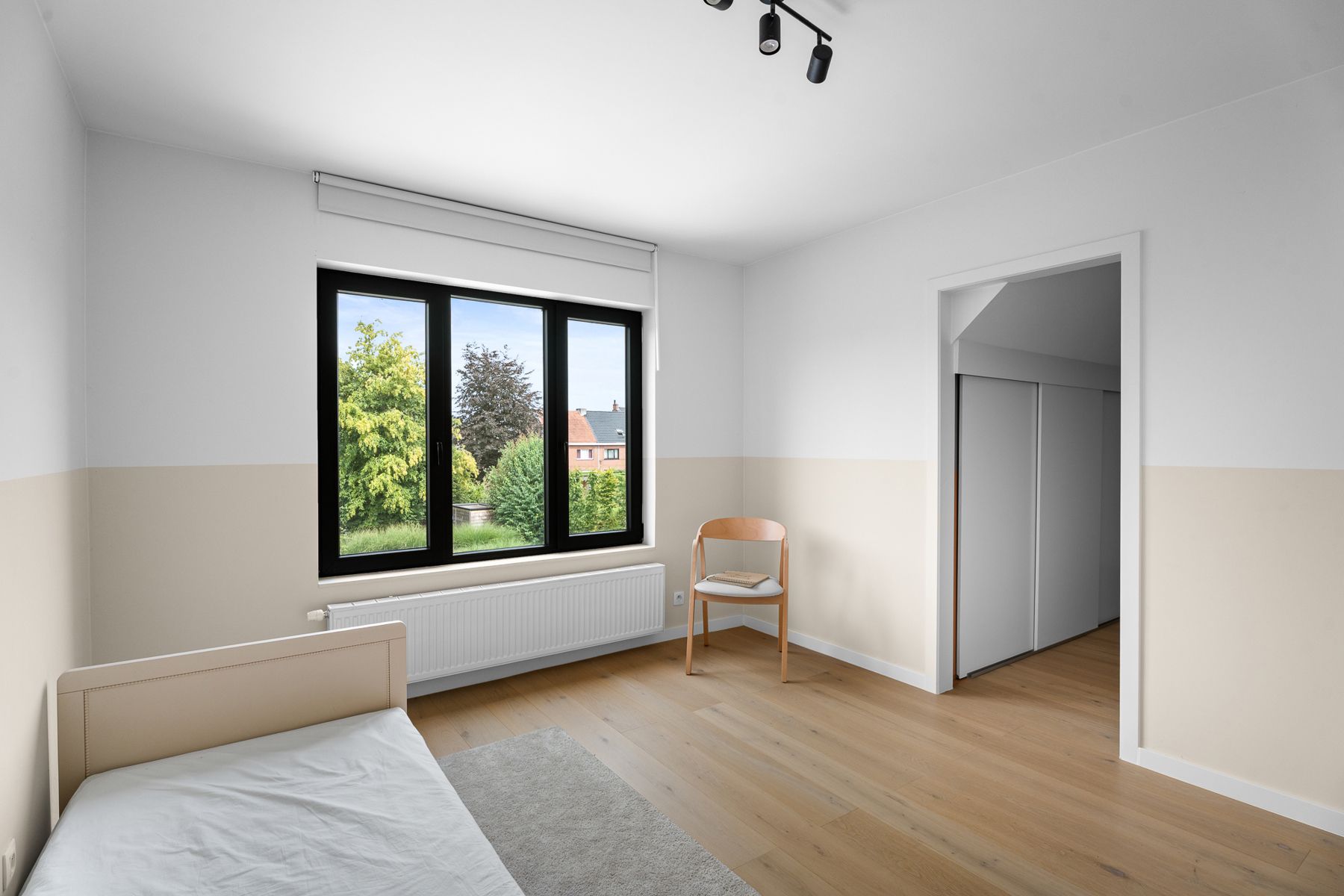 Moderne, riante en luxueuze, villa op gunstige ligging foto 18