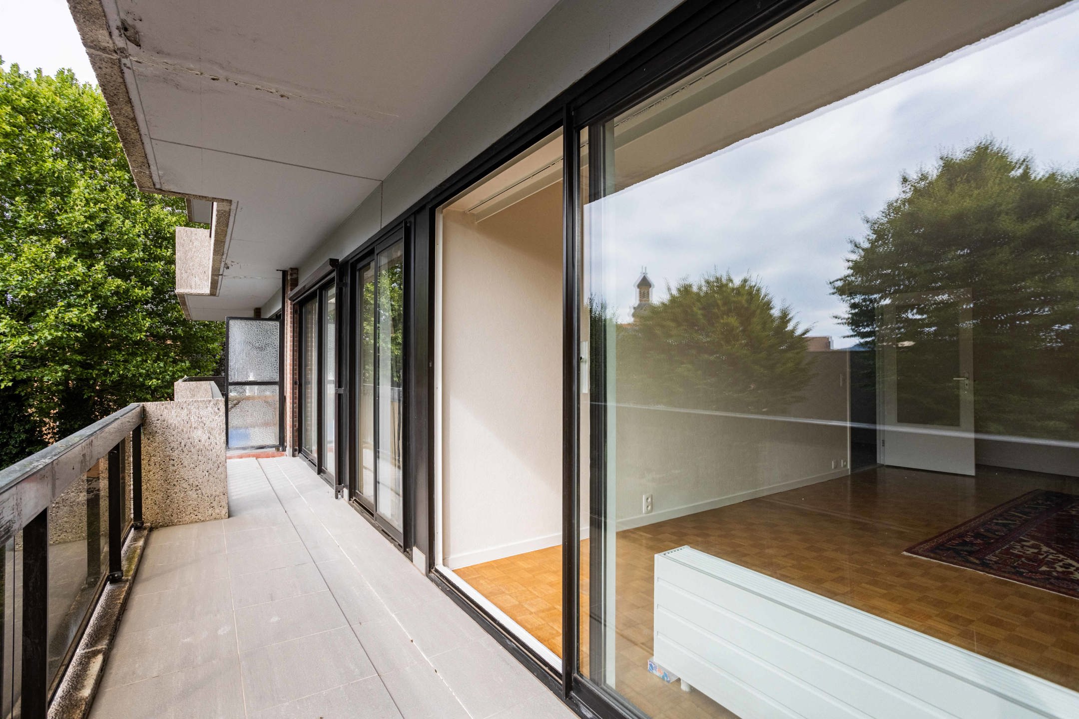 Volledig gerenoveerd lichtrijk appartement foto 15