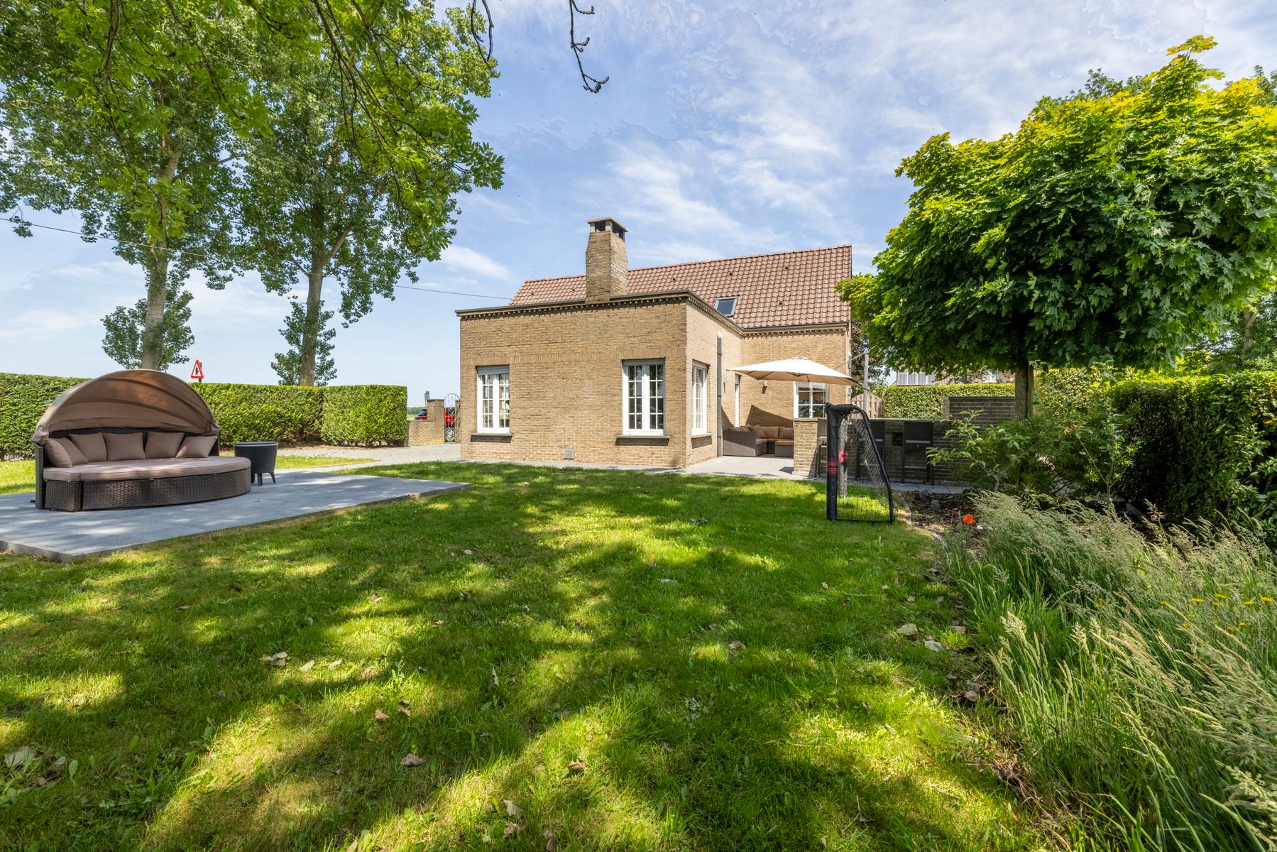 Woning met 3 slaapkamers en 7000m² weide! foto 22