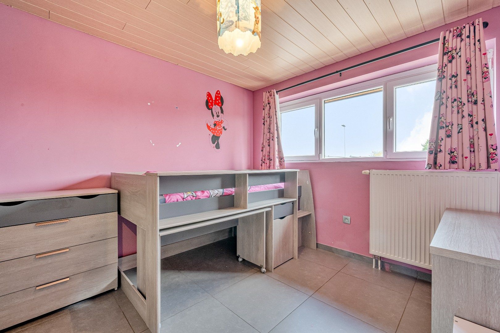 Moderne halfopen bebouwing met garage en tuin foto 6