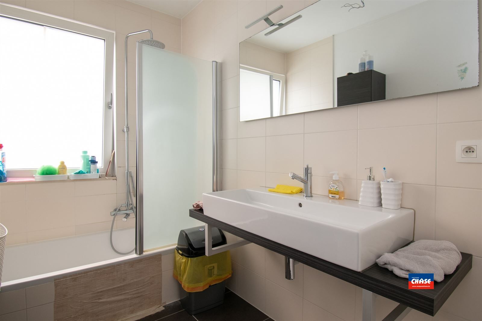 Appartement met 1 slaapkamer, terrasje + P foto 5