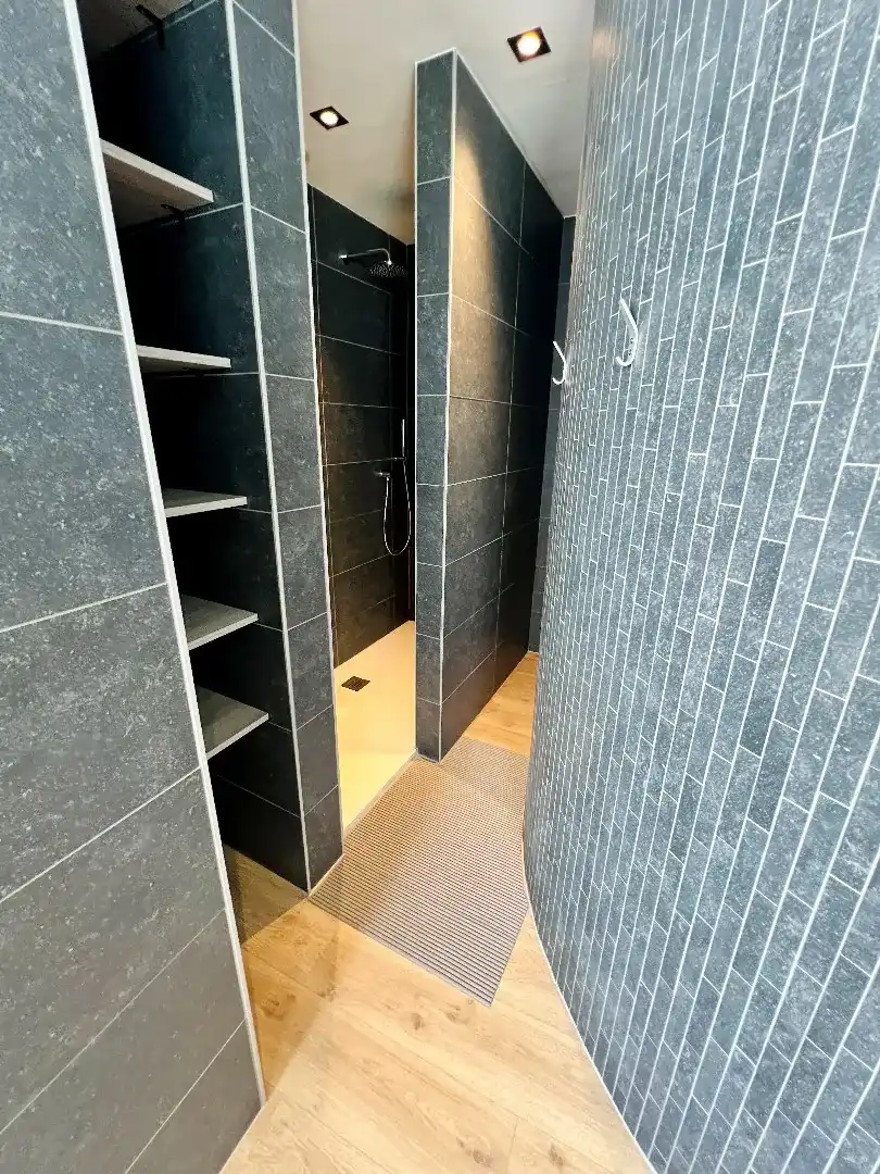 Ruime, moderne stadswoning met 3 slpks en ruime koer foto 12