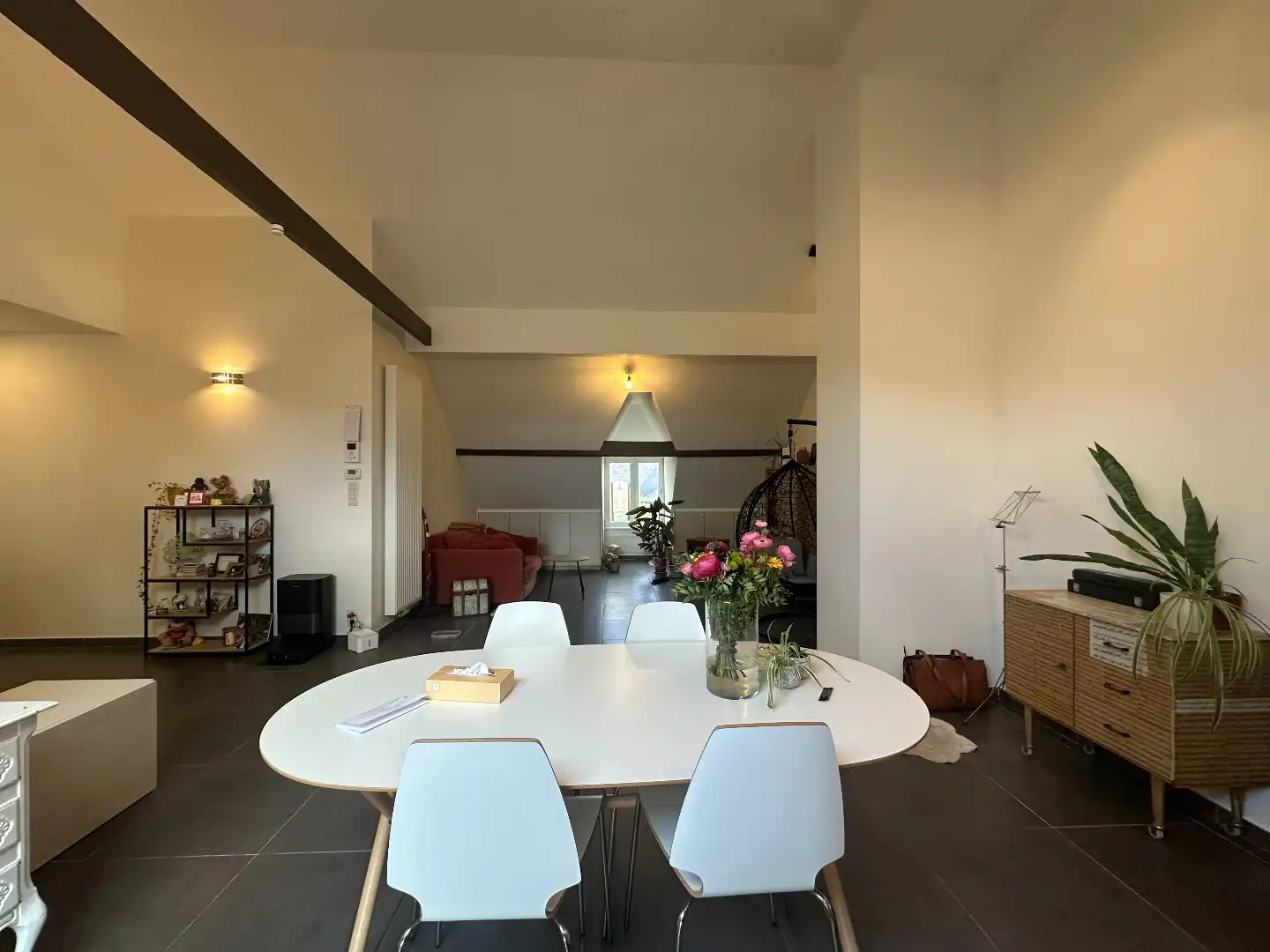 Dakappartement (120 m²!) met 2 slaapkamers, centrum Torhout foto 2