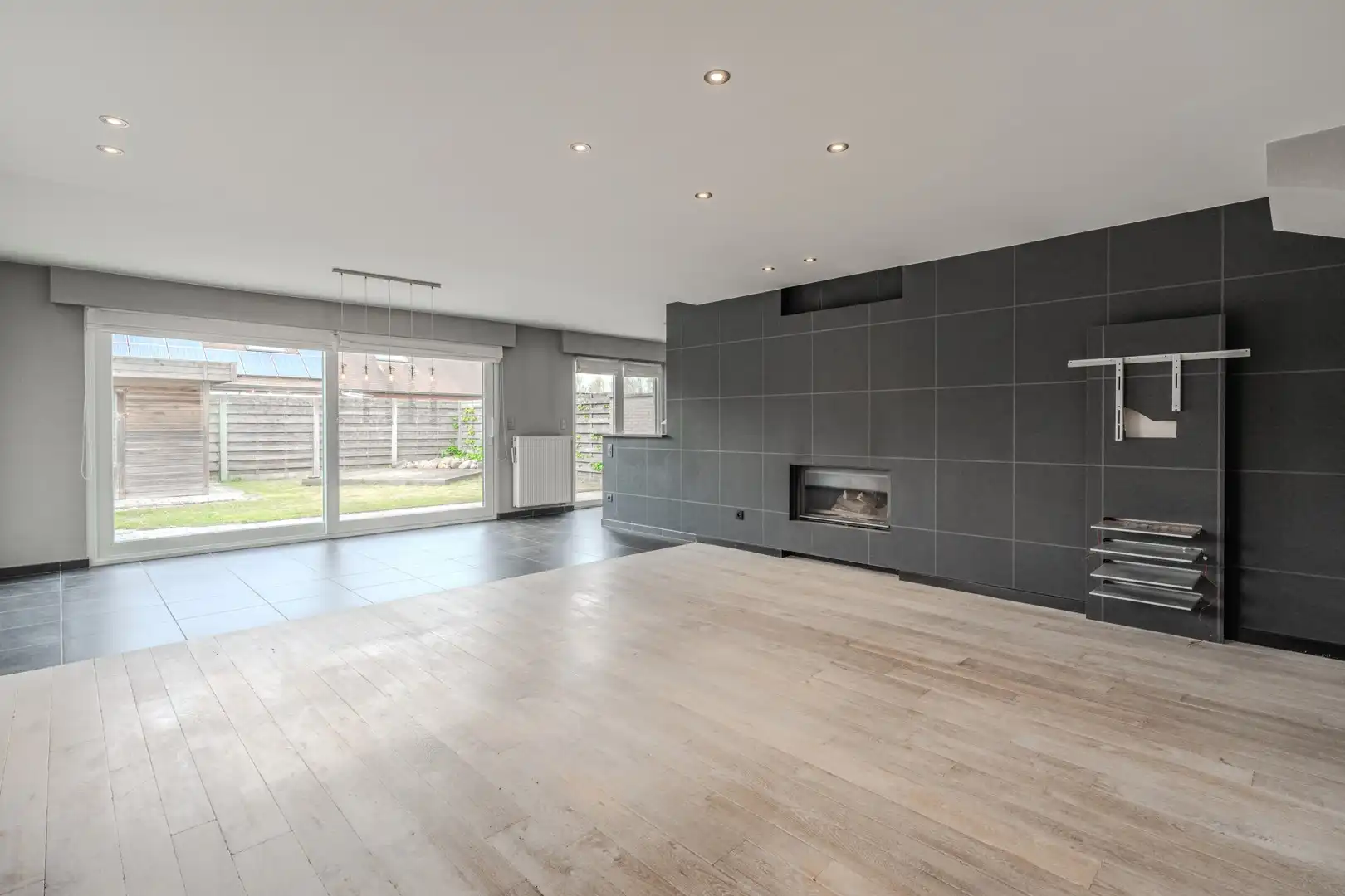 Ruime instapklare gezinswoning met zonnige tuin foto 3