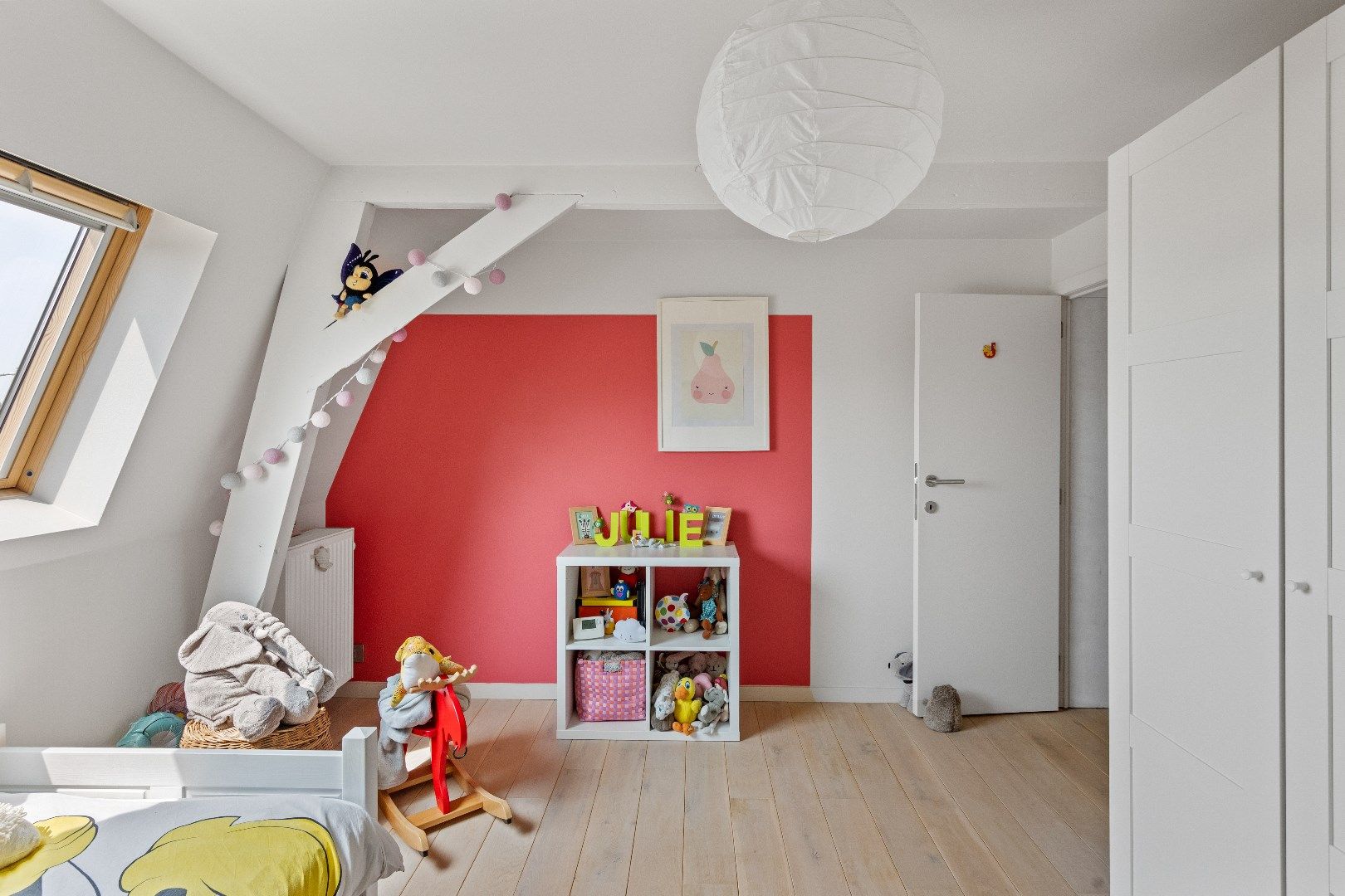 BURGERWONING MET 5 SLPKS,  TUIN EN HUURGARAGE foto 24