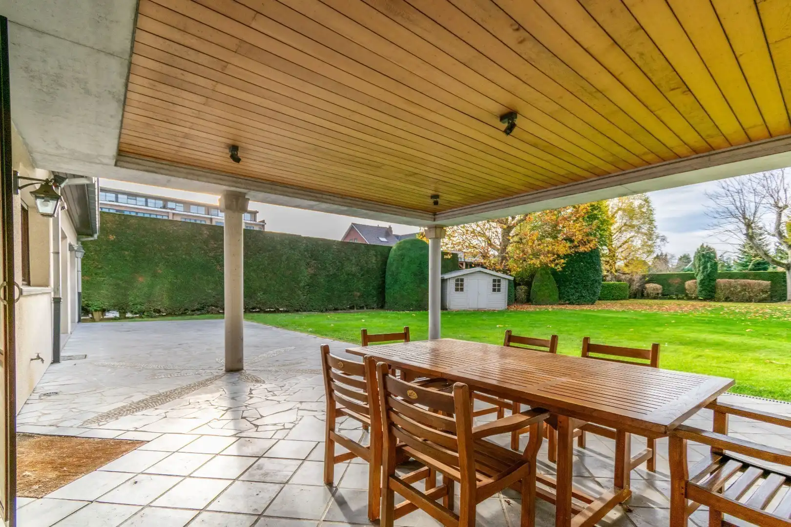 RUIME VILLA MET 6 SLAAPKAMERS OP PERCEEL 20ARE! foto 4