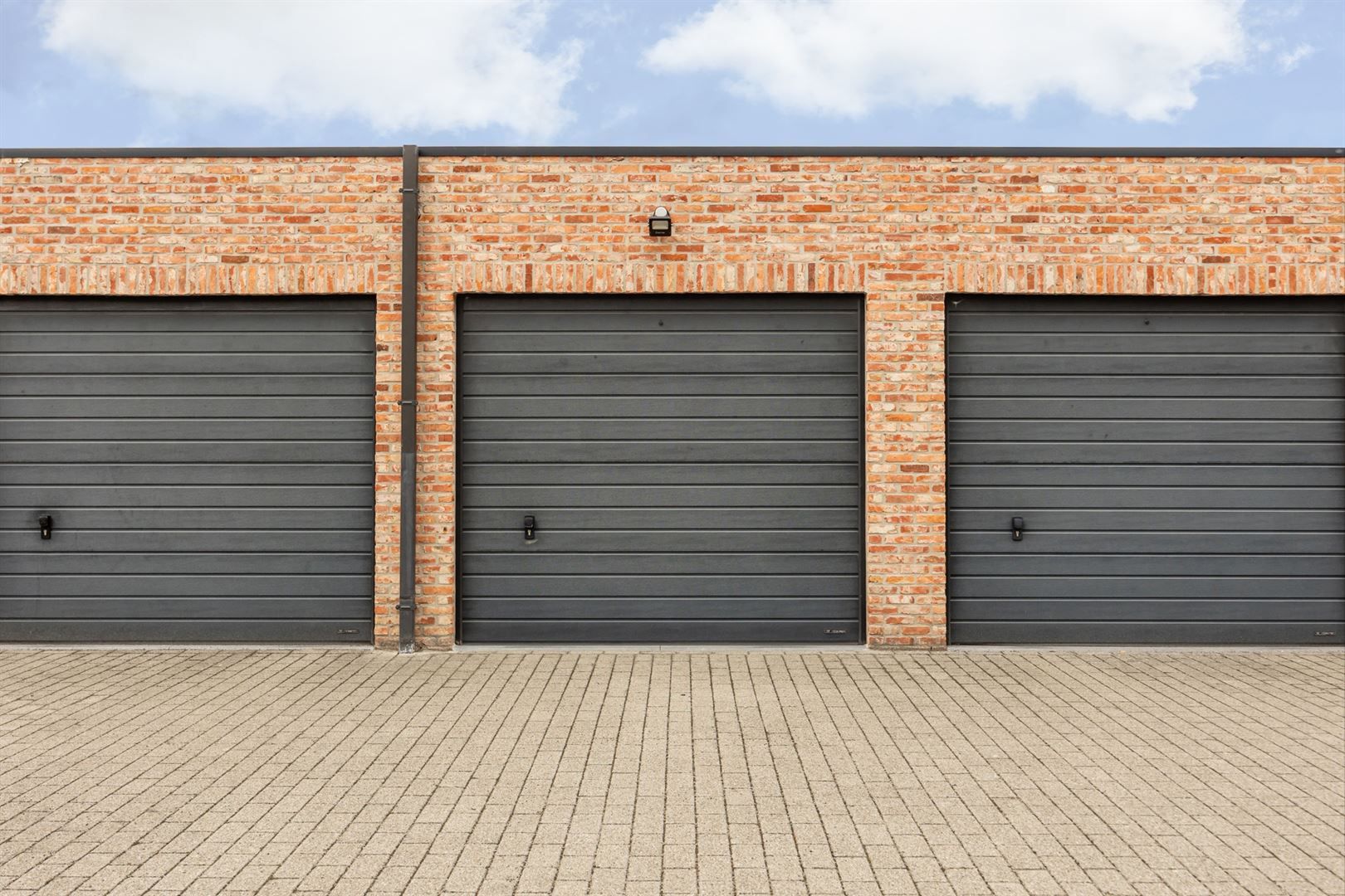 Mooi app. met garage en groot terras! foto 17