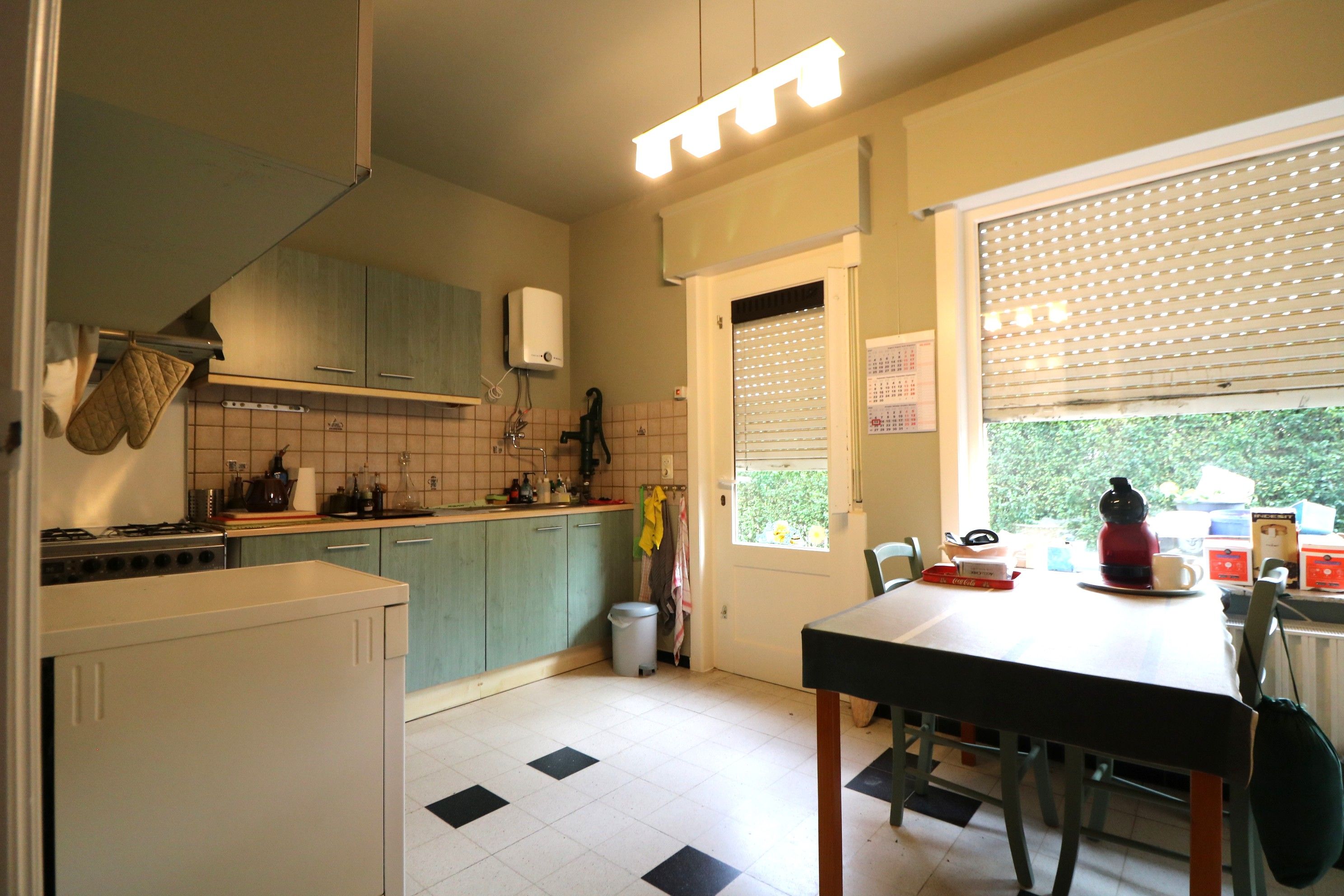 Lichtrijke woning met 4 slaapkamers en prachtige tuin op een zeer groot perceel (855 m²) foto 3