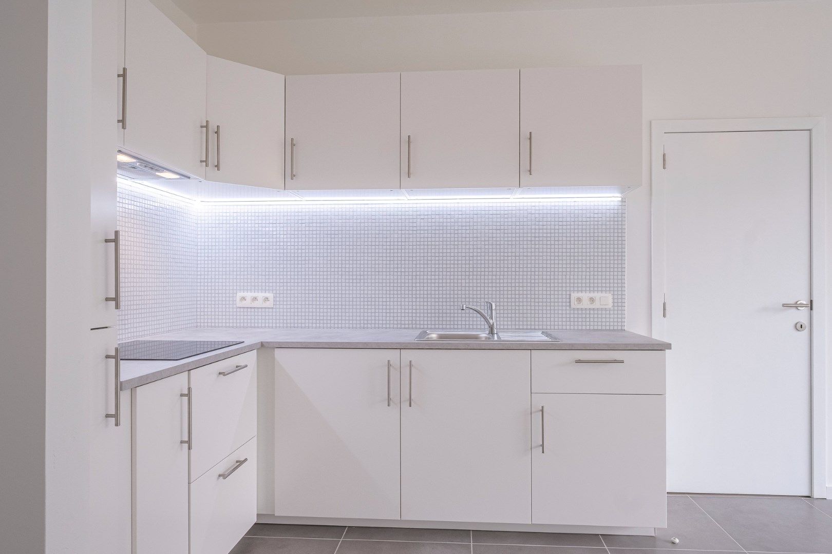 Centraal gelegen 1 slaapkamer appartement foto 4