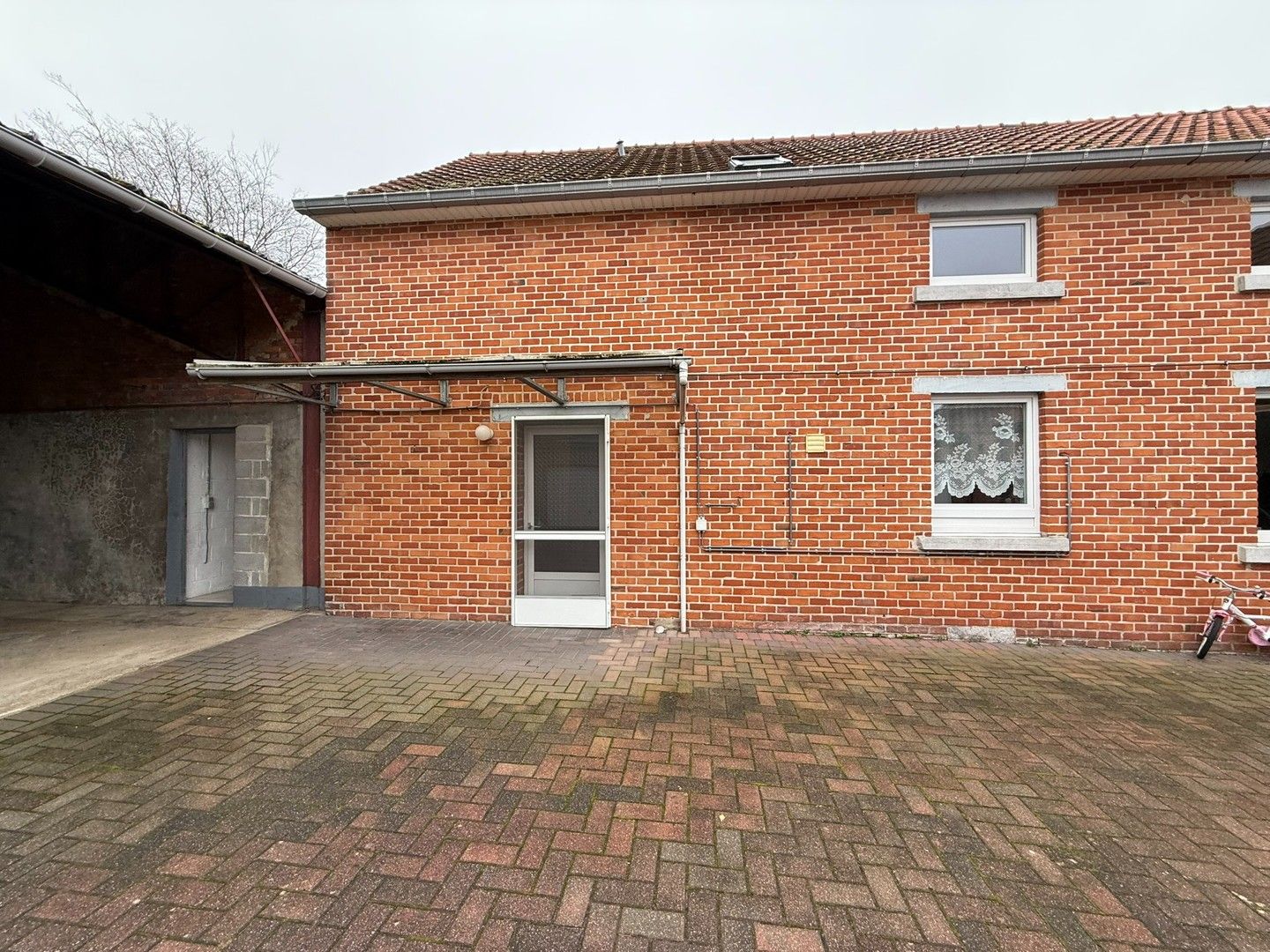 Woning met 1 ruime slaapkamer te Vliermaal. foto 7