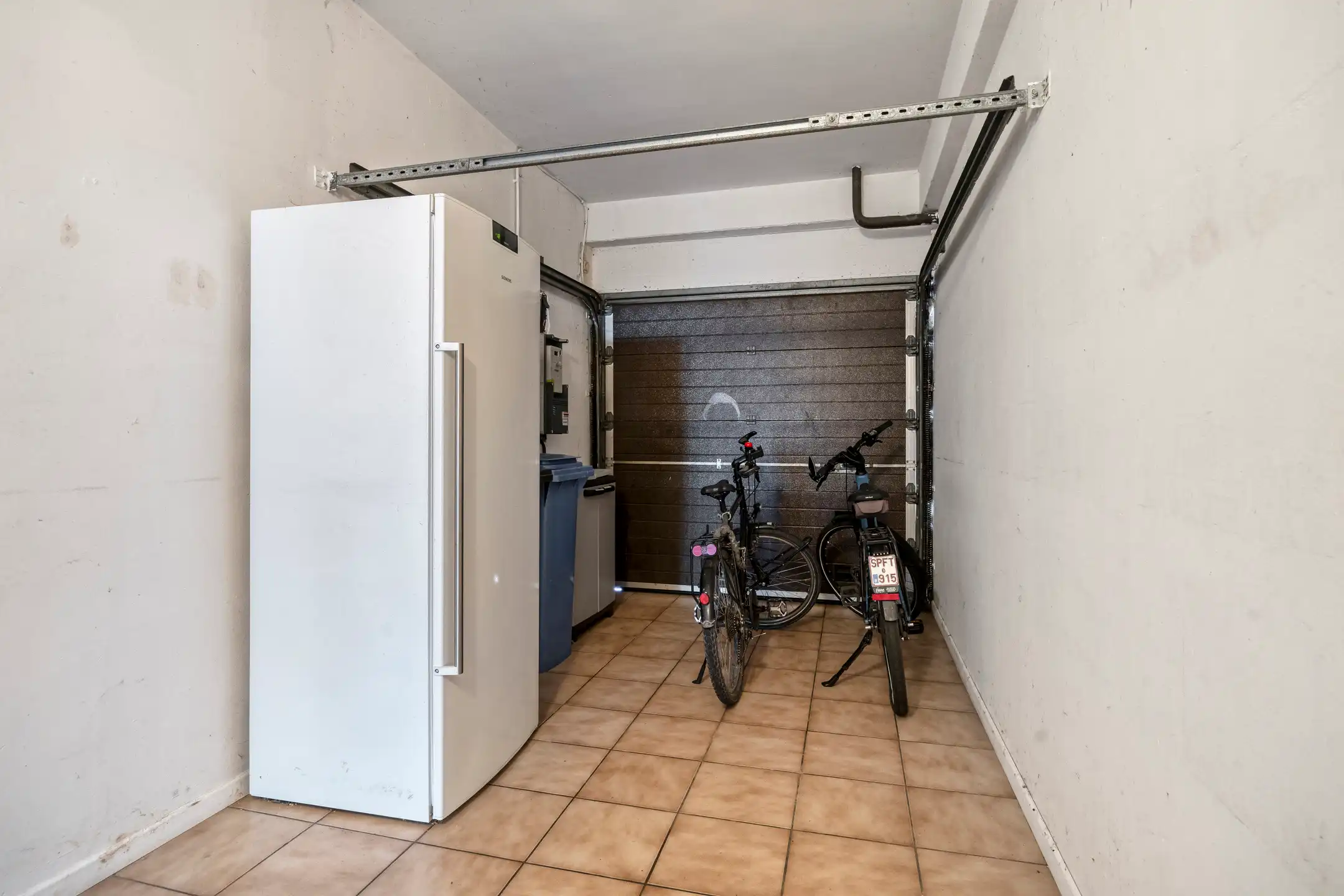 Ruime rijwoning op uitstekende locatie  foto 8