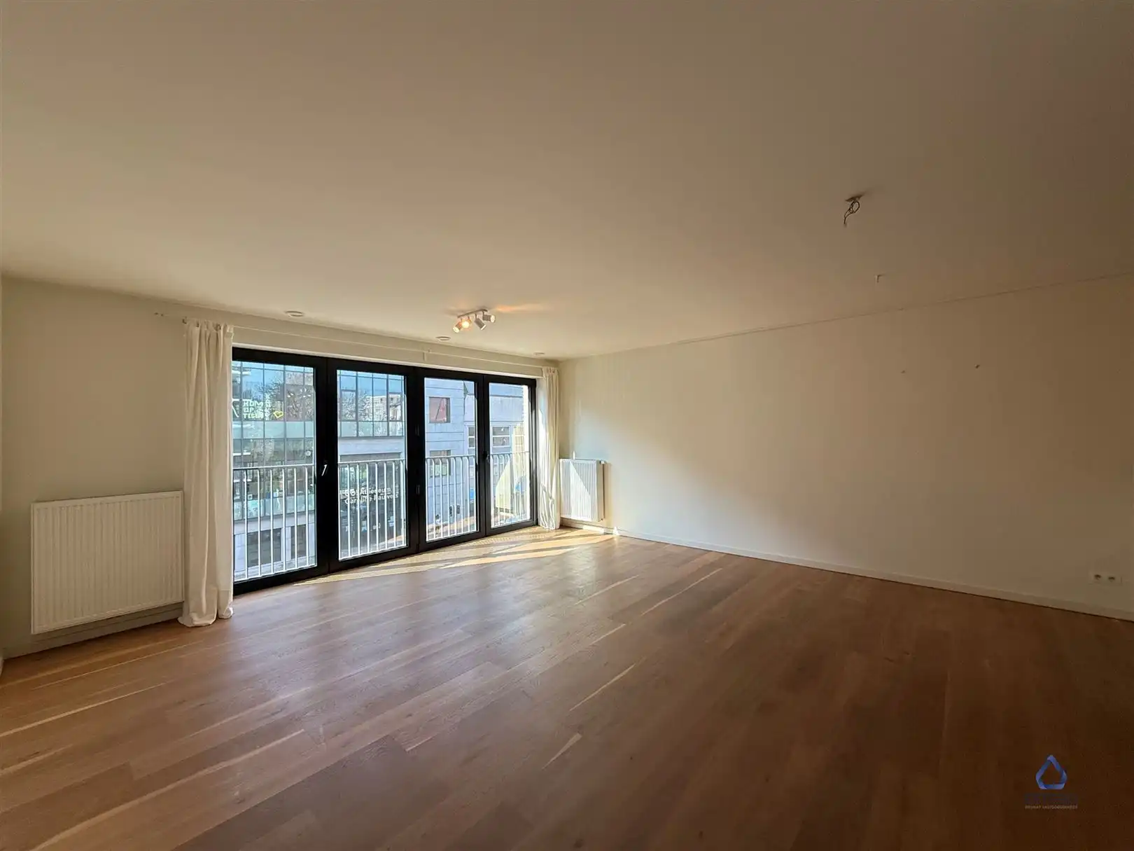 Modern nieuwbouwappt 2-SLK te Tour & Taxis foto 5