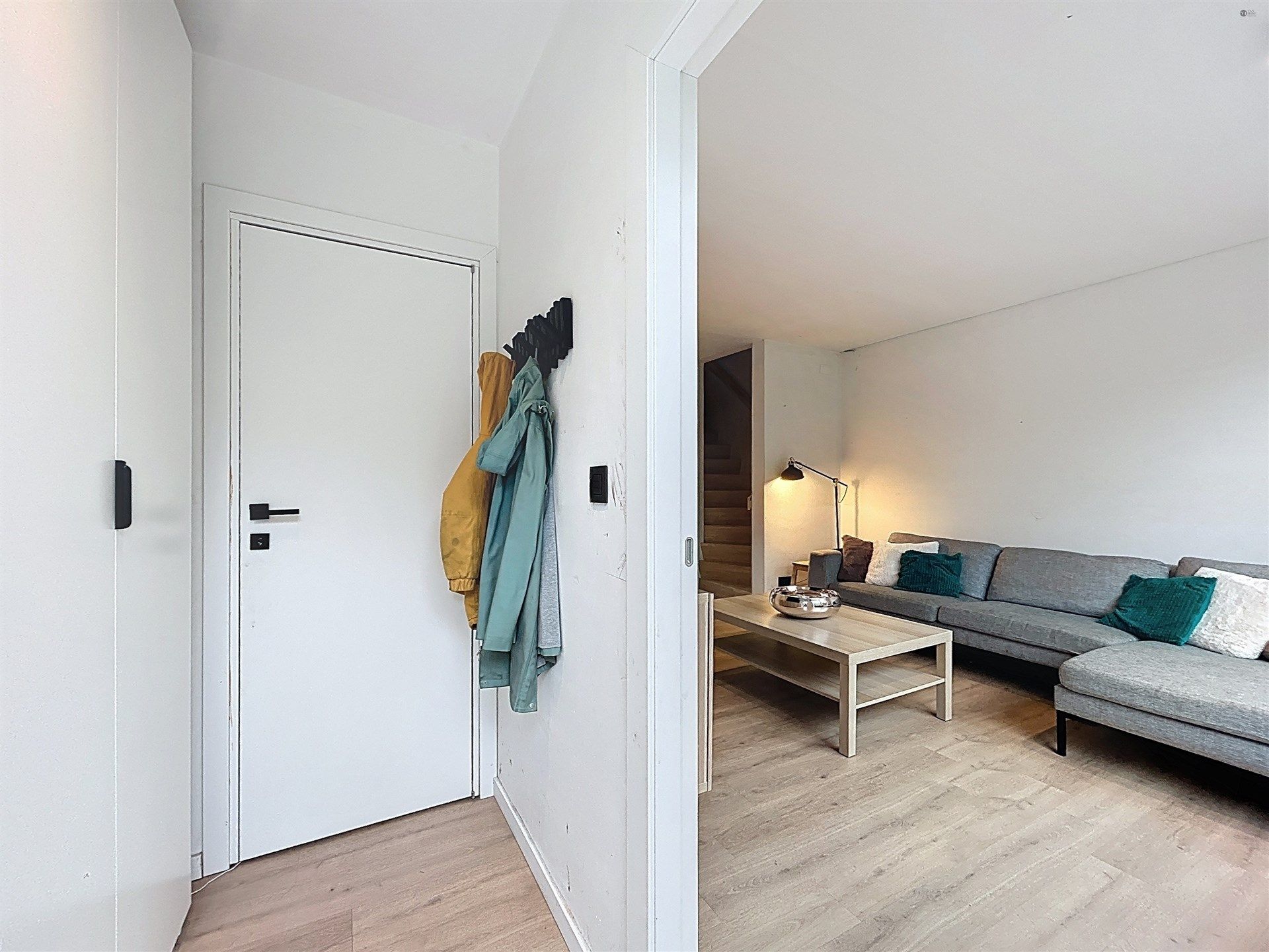 Recente woning met 4 slk en autostaanplaats op toplocatie foto 2