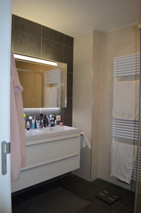 Appartement met twee slaapkamers, autostaanplaats en kelderberging in het centrum. foto 8