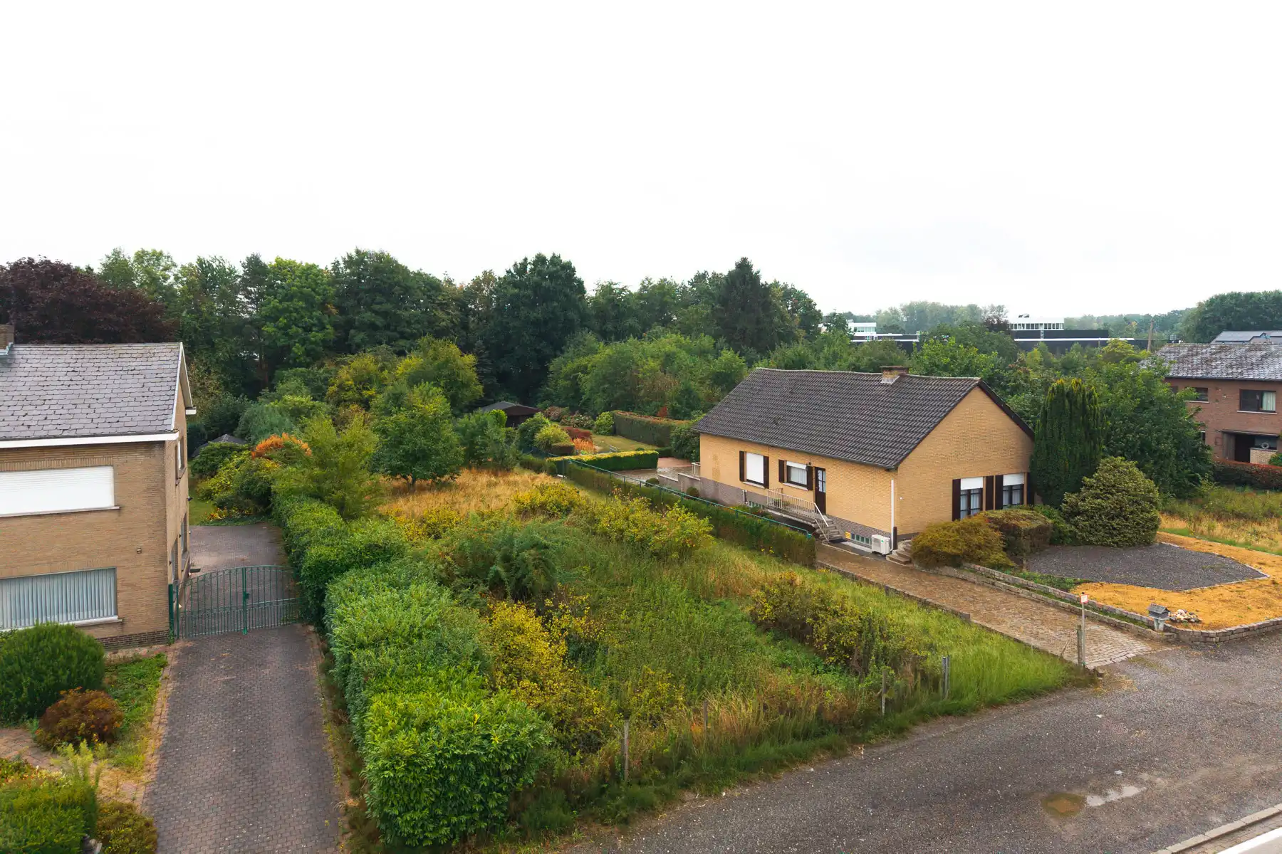 Uitstekend gelegen bouwgrond voor open bebouwing foto 4