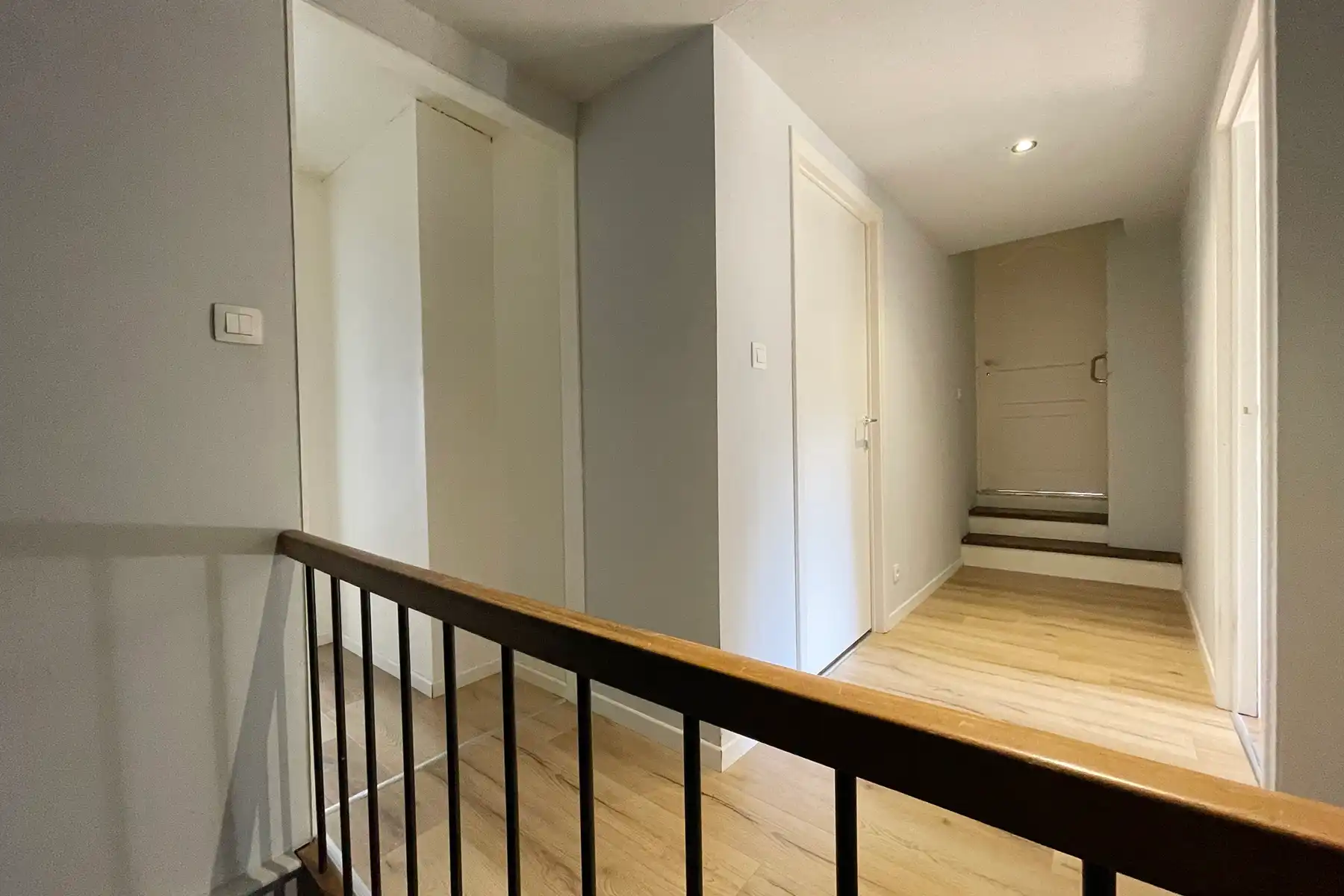 Commercieel gelijkvloers met woonst foto 20