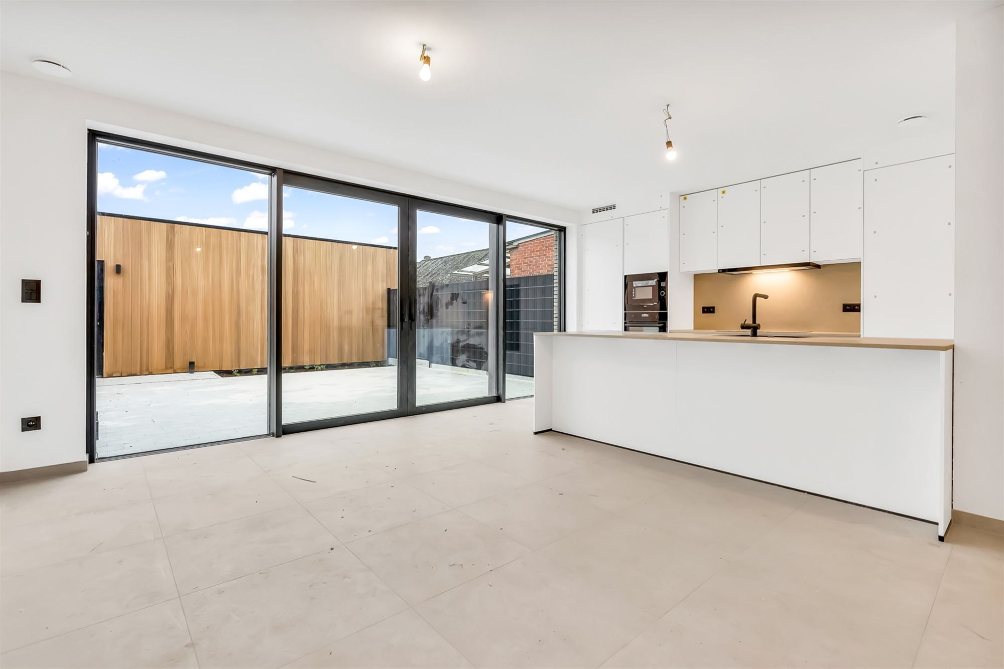 GELIJKVLOERS KWALITATIEF AFGEWERKT NIEUWBOUWAPPARTEMENT (6% BTW MOGELIJK!) VAN 100M² MET 2 SLAAPKAMERS TE PAAL-DORP foto 5