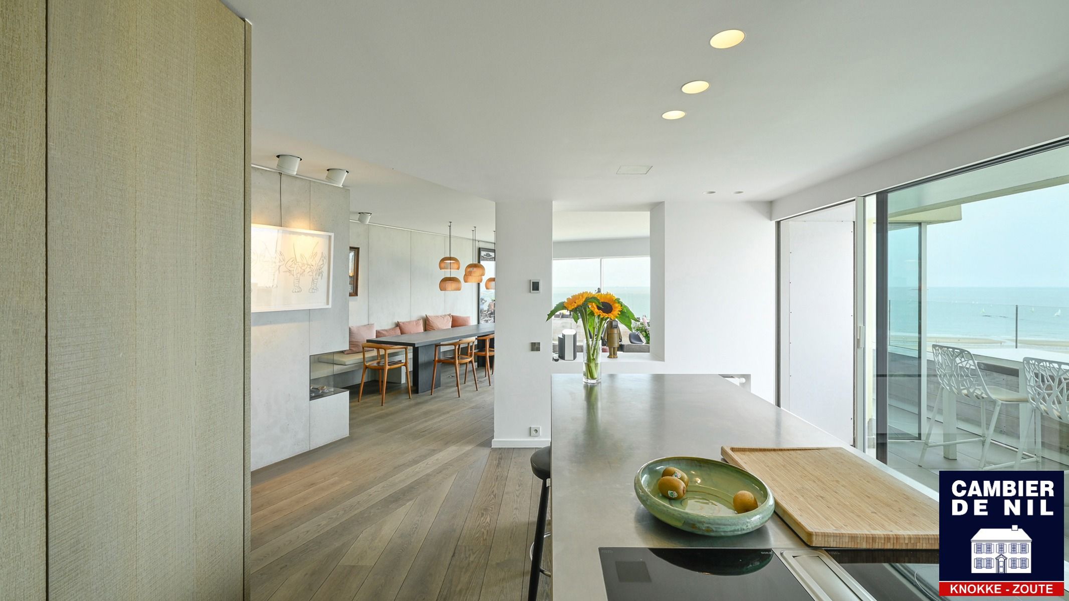 Prachtig hoekappartement met panoramische zichten foto 10