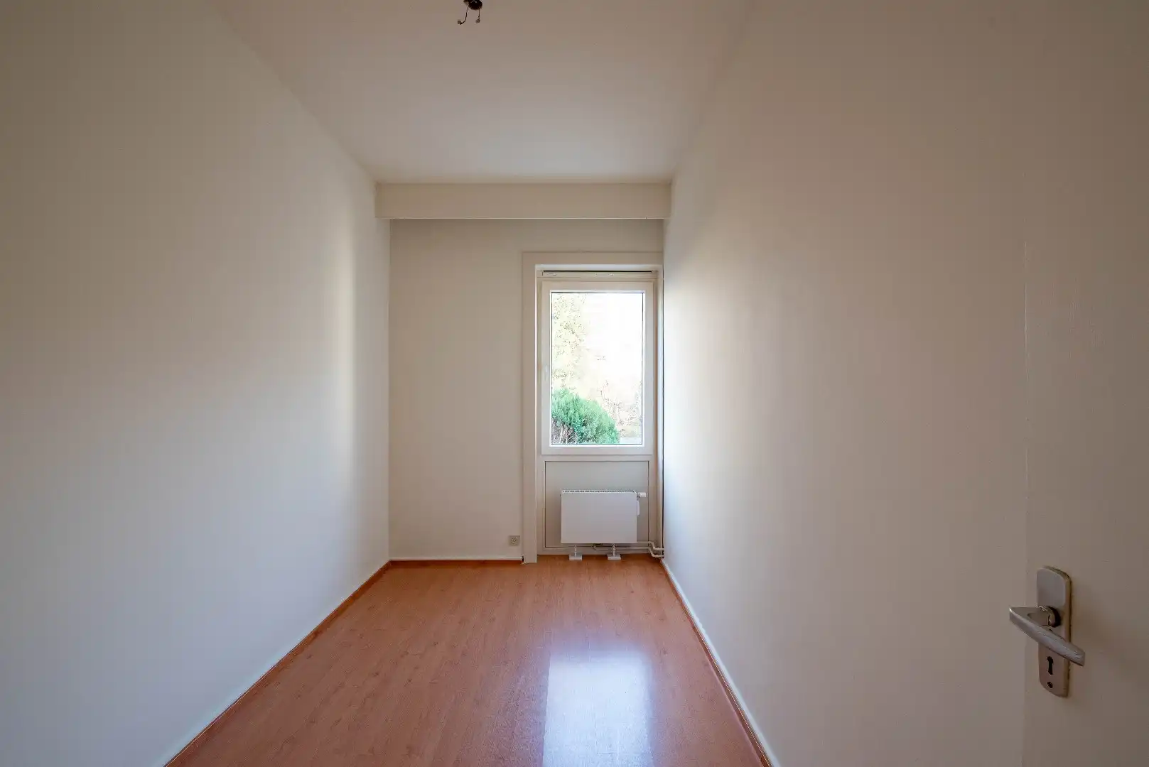 Instapklaar appartement op de 1ste verdieping met terras foto 14