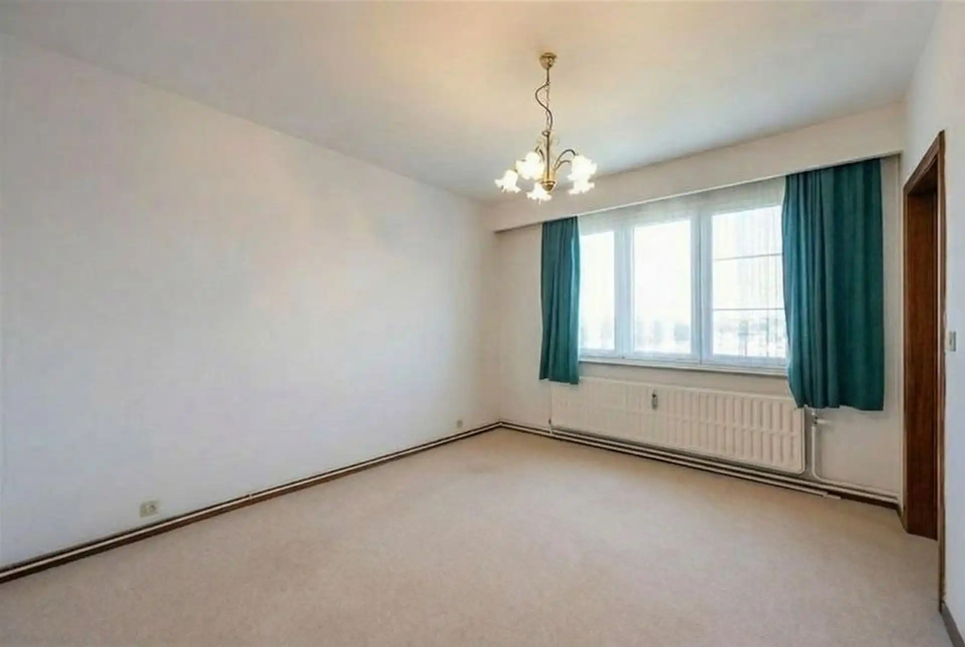 Appartement (hoogste verdieping - 2 SLK) met zonnig terras.  foto 11