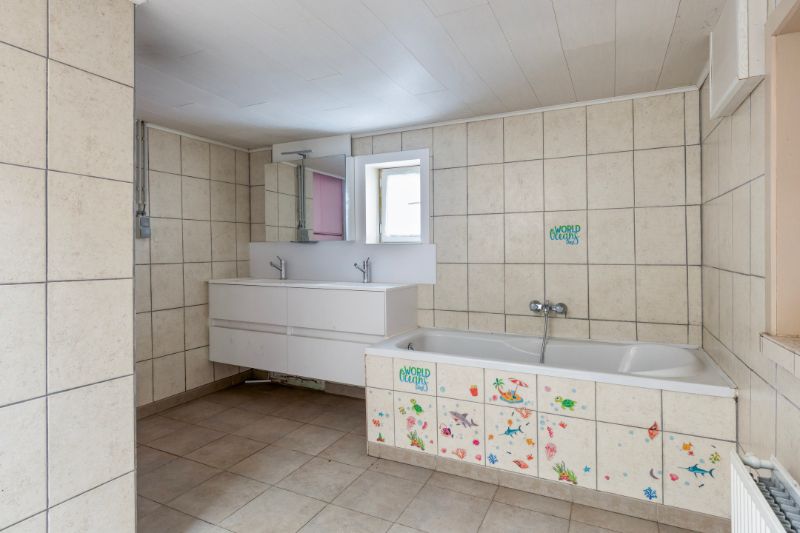 Charmante wonig met tuin en zicht foto 9