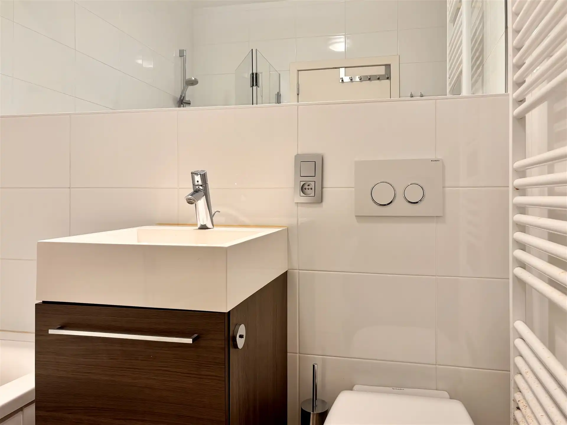 Lichtrijk appartement met zeezicht foto 11