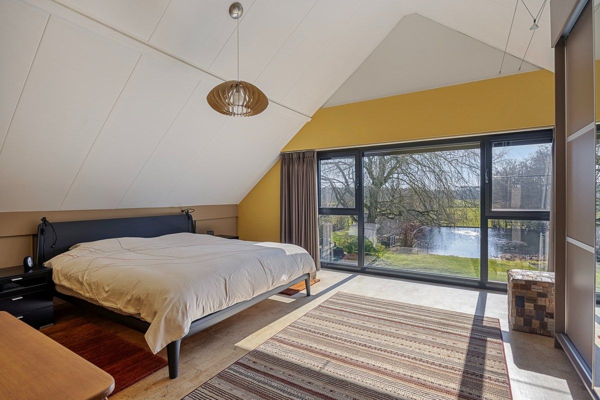 Goed onderhouden ruim ingedeelde woning op 11.725 m². foto 21