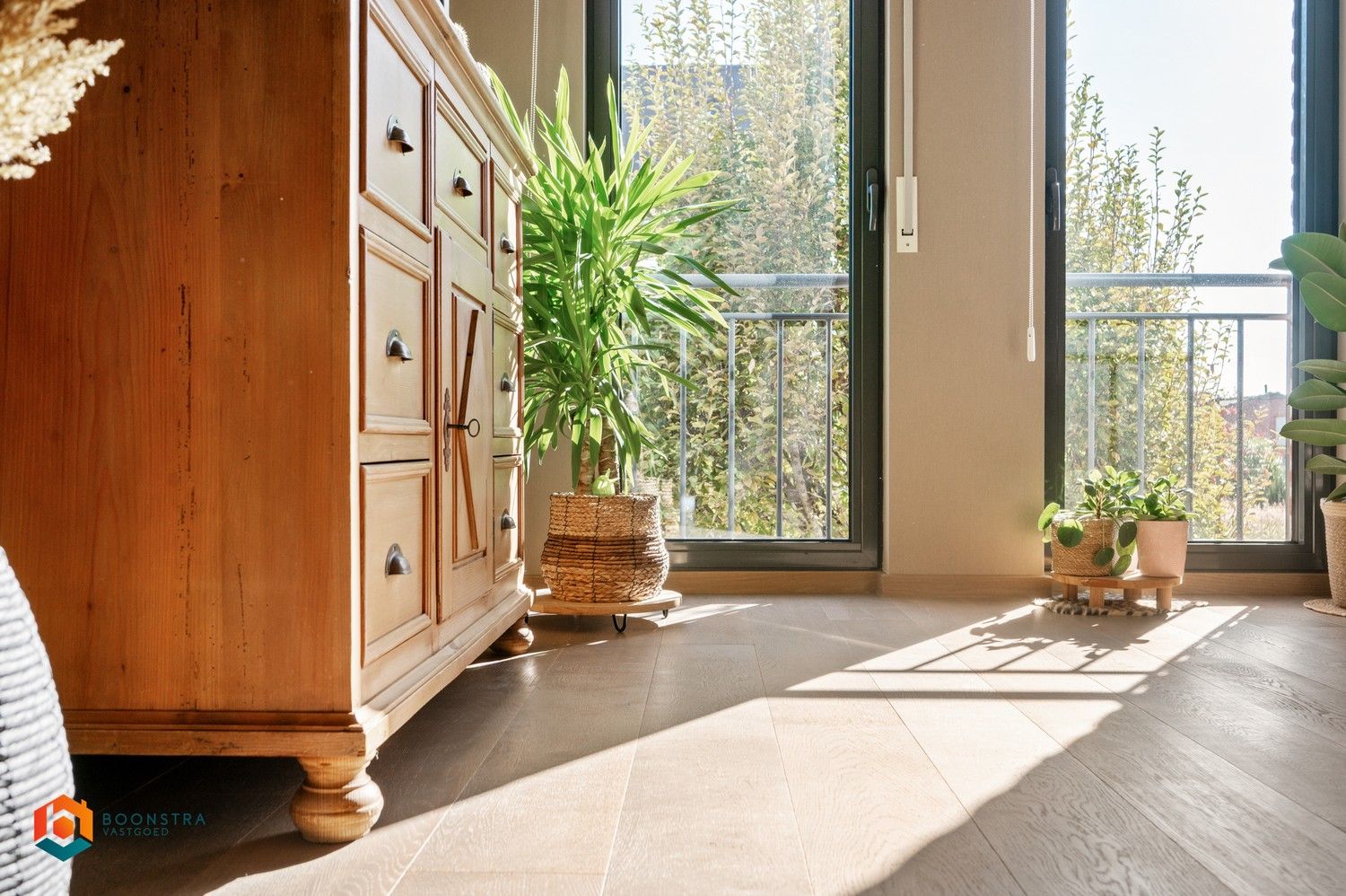 Luxueus instapklaar app met 2 slpkrs en staanplaats foto 7