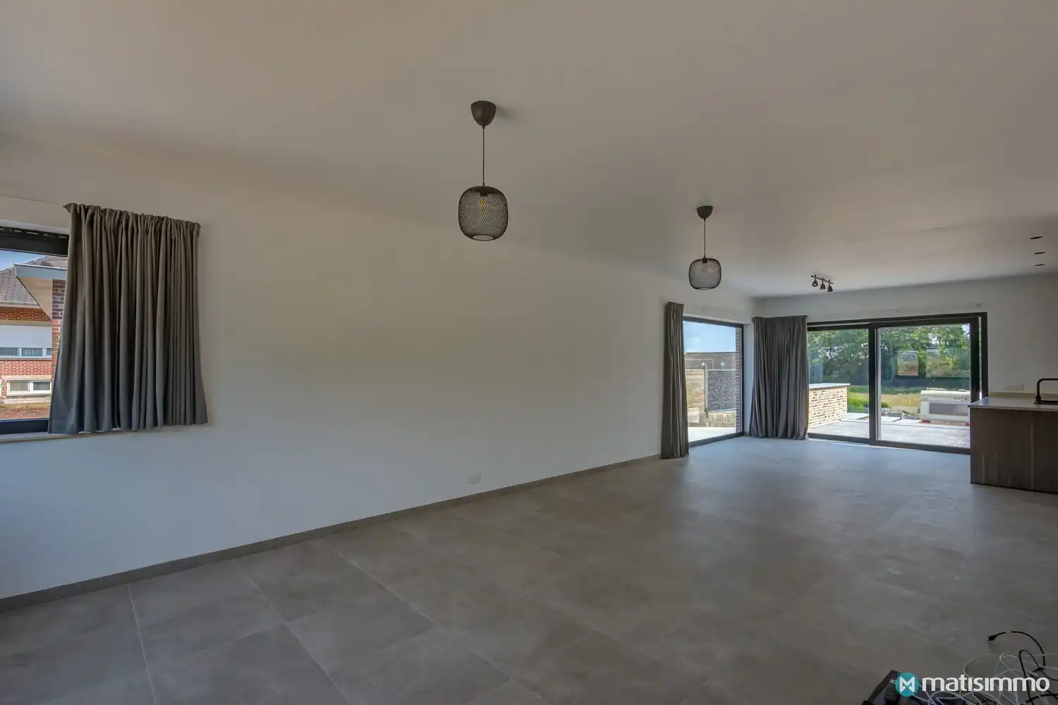 RECENTE ENERGIEZUINIGE GEZINSWONING GELEGEN OP EEN ZEER RUSTIGE LOCATIE TE RIEMST foto 4