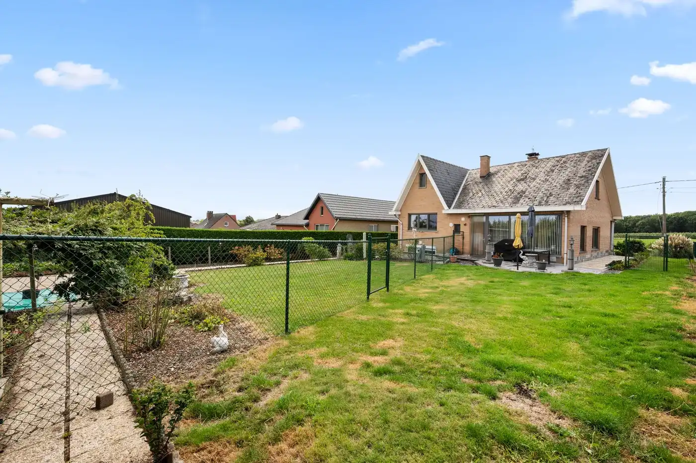 Instapklare gezinswoning met 3 slpks, grote tuin en garage  foto 29