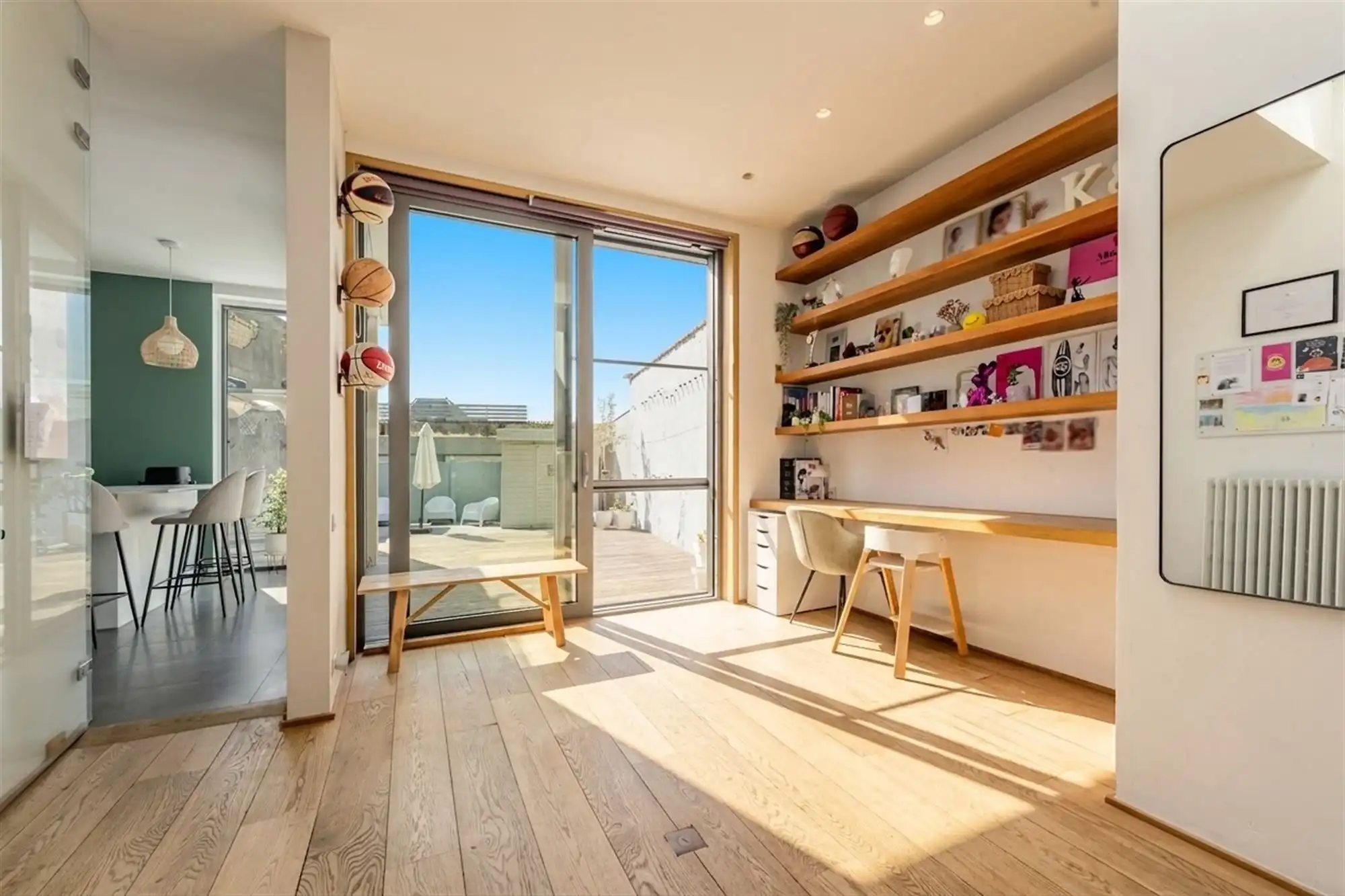 Statige herenwoning met karakter, ruimte en moderne luxe op toplocatie in Oostende foto 8