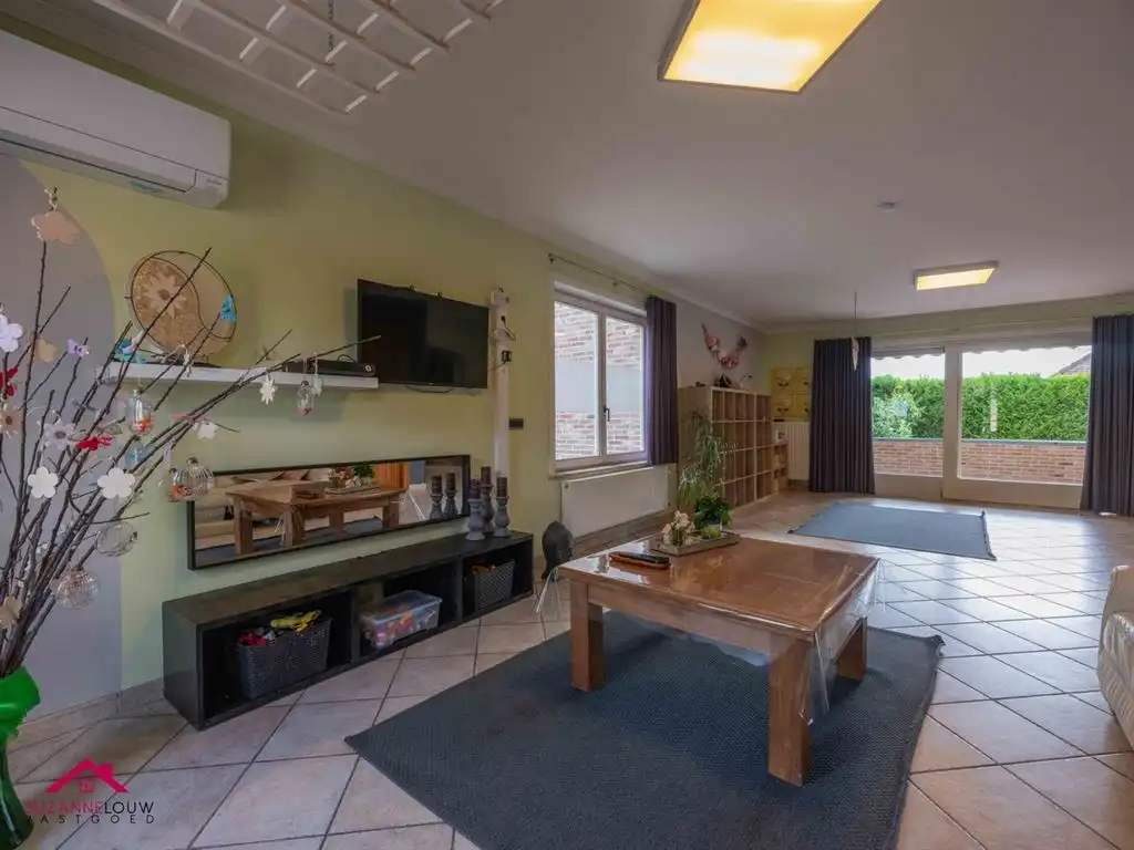 Riante vrijstaande woning met praktijkruimte foto 11