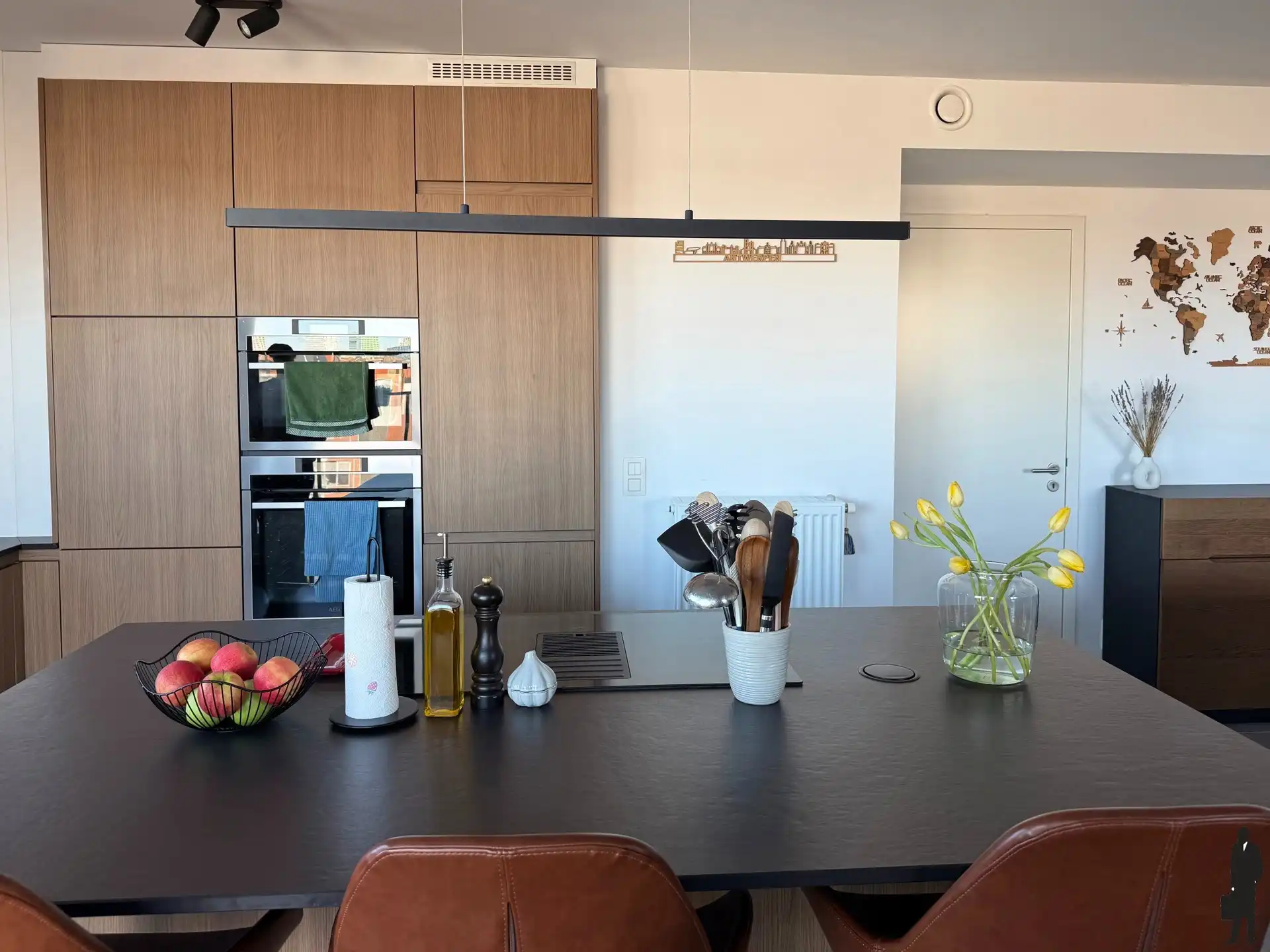 Lichtrijk 2-slaapkamerappartement met terras foto 3