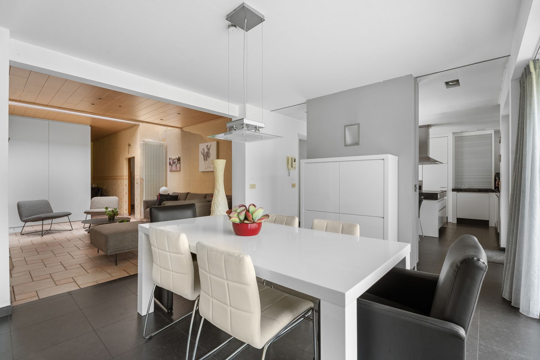 Charmante woning in centrum Lotenhulle! foto 6