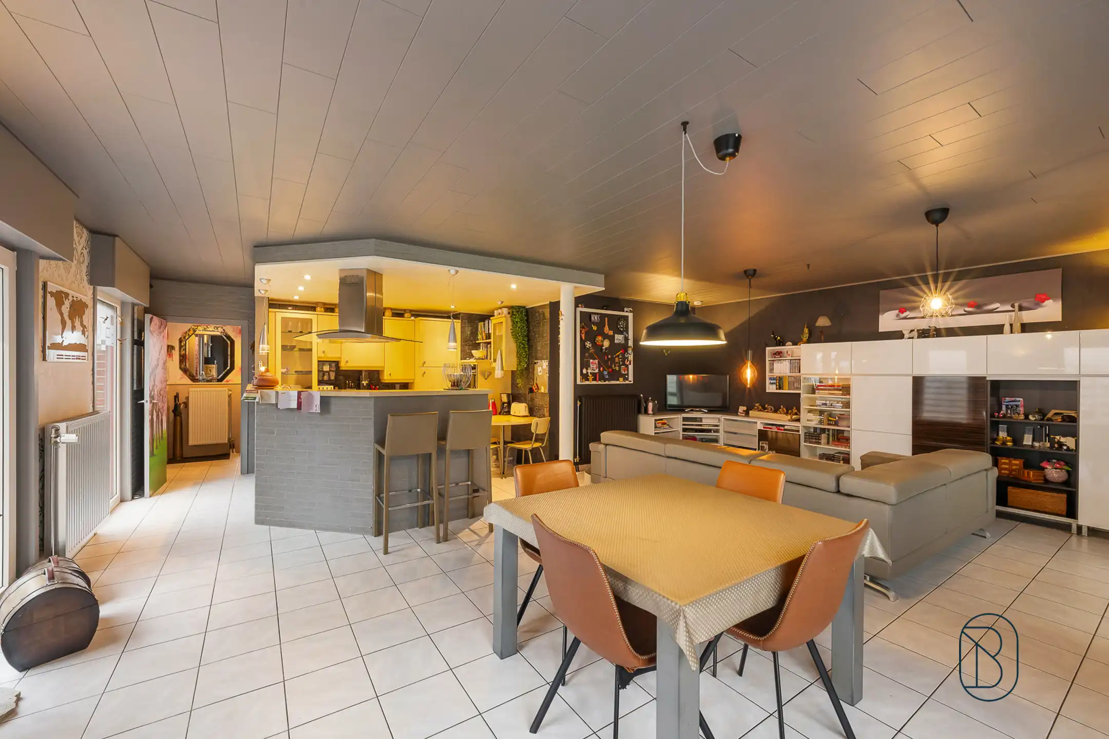 Instapklare HOB met 3 slk garage en tuin in Marke foto 3