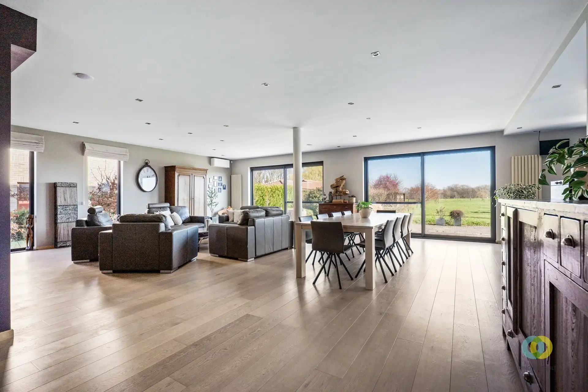 Uitzonderlijke villa met prachtige tuin foto 3