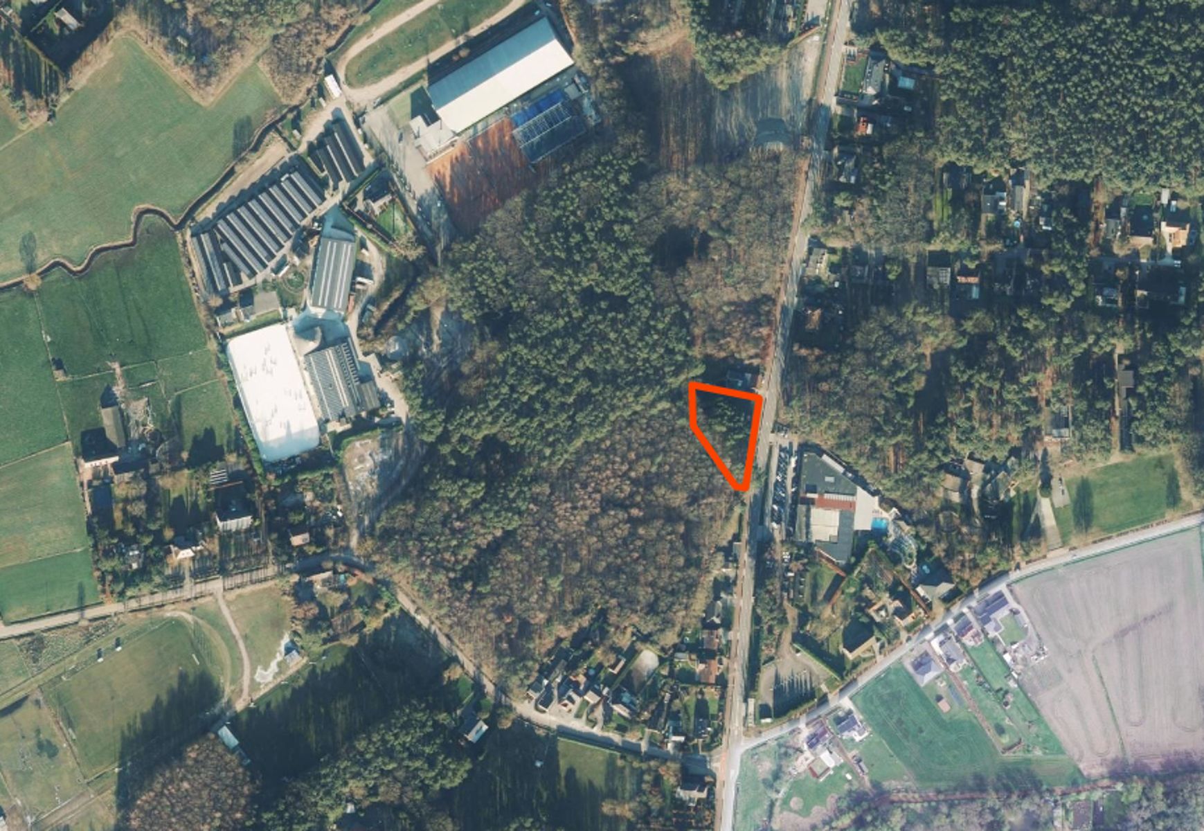 Perceel op zichtlocatie in recreatiegebied + tweede te koop foto {{pictureIndex}}