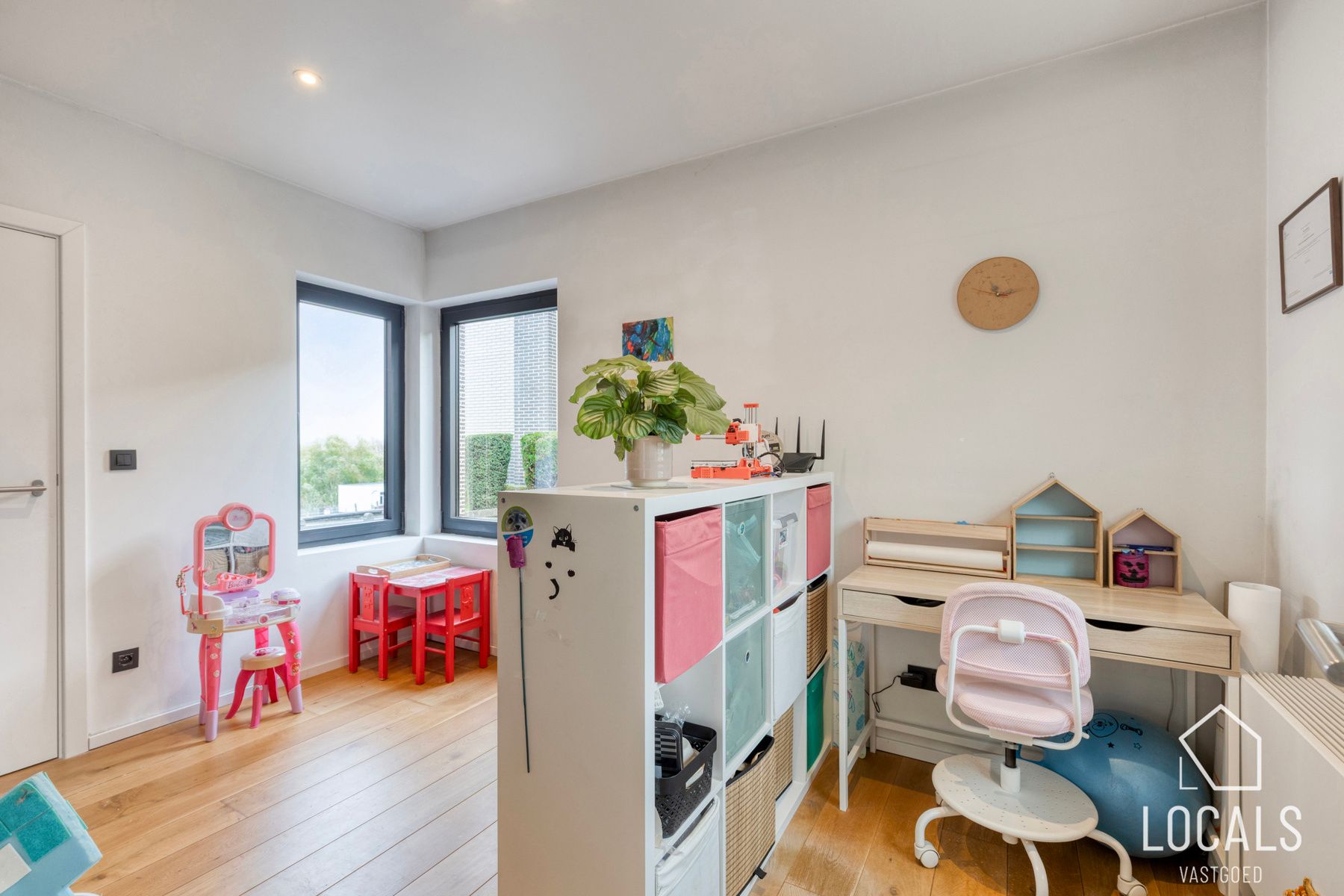 Halfopen bebouwing in het pitoreske Pollare foto 6