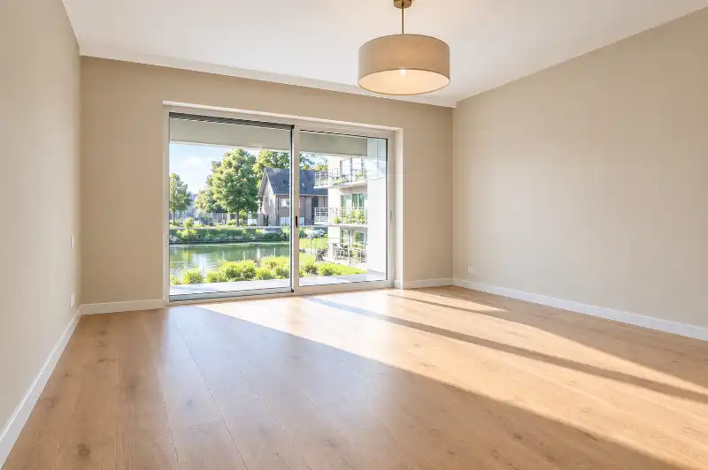 Roeselare – Verzorgd appartement van 90 m² met ca. 30 m² terrassen en zicht op het water foto 9