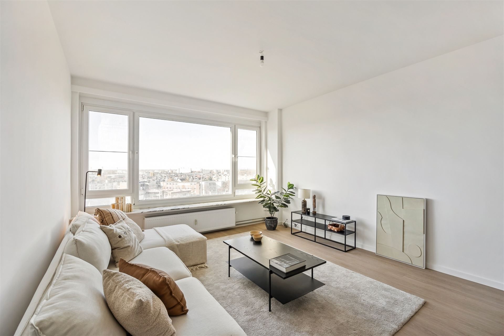 Gerenoveerd appartement met panoramisch uitzicht foto 2