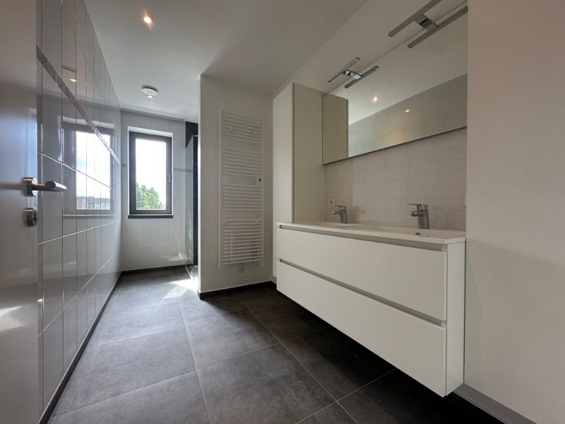Nieuwbouwappartement te huur in het centrum van Oostduinkerke-Bad foto 16